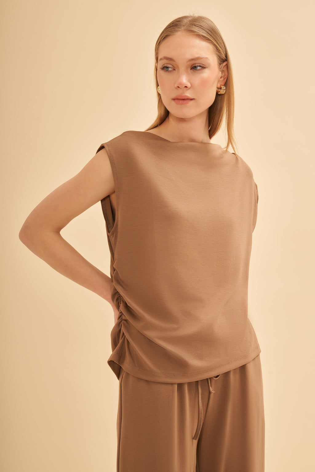 Utopian Drape Detaylı Kayık Yaka Bluz