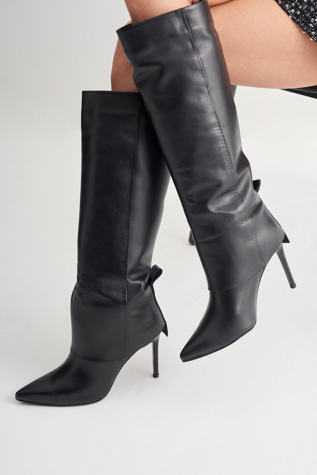 Utopian %100 Deri Diz Üstü Çizme – Siyah & Kahve