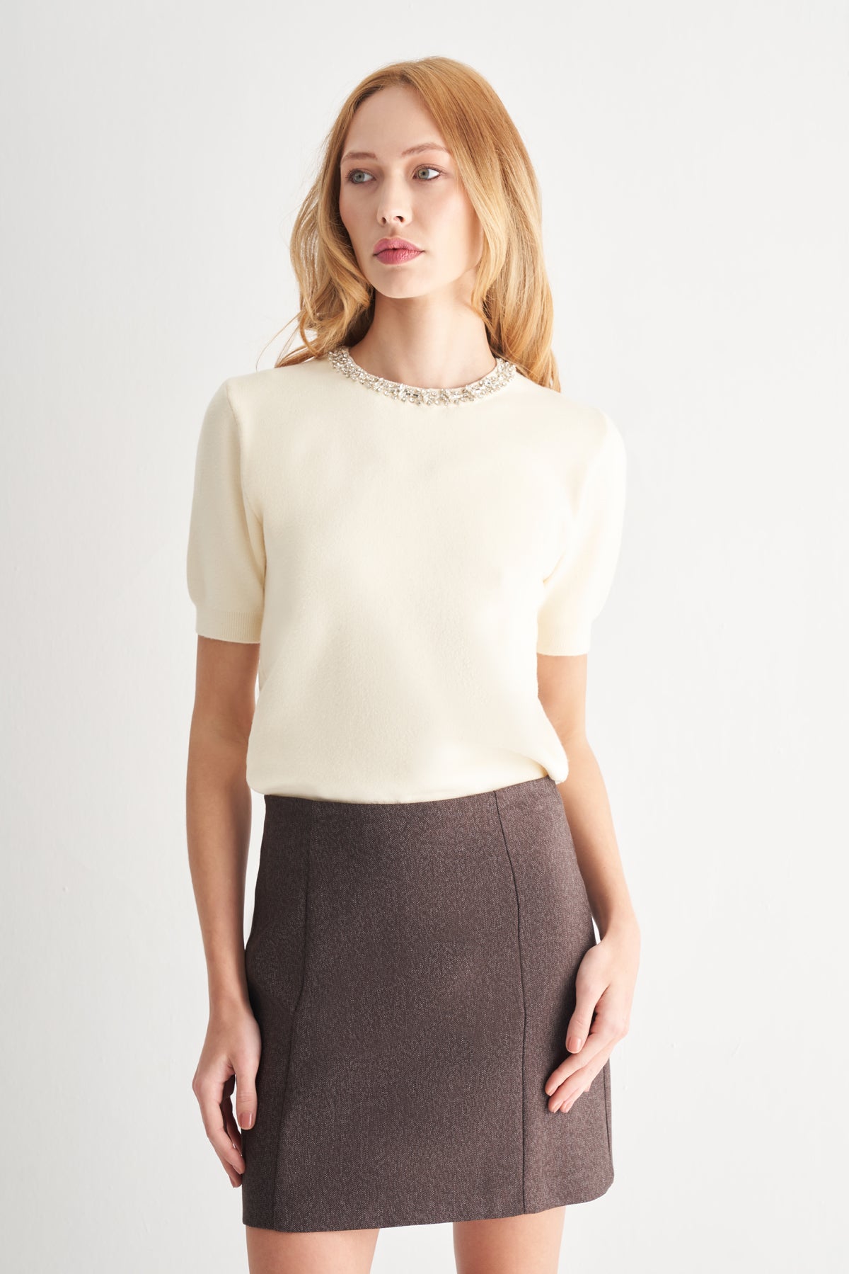 Utopian Yakası Taş İşlemeli Kısa Kollu Triko Üst