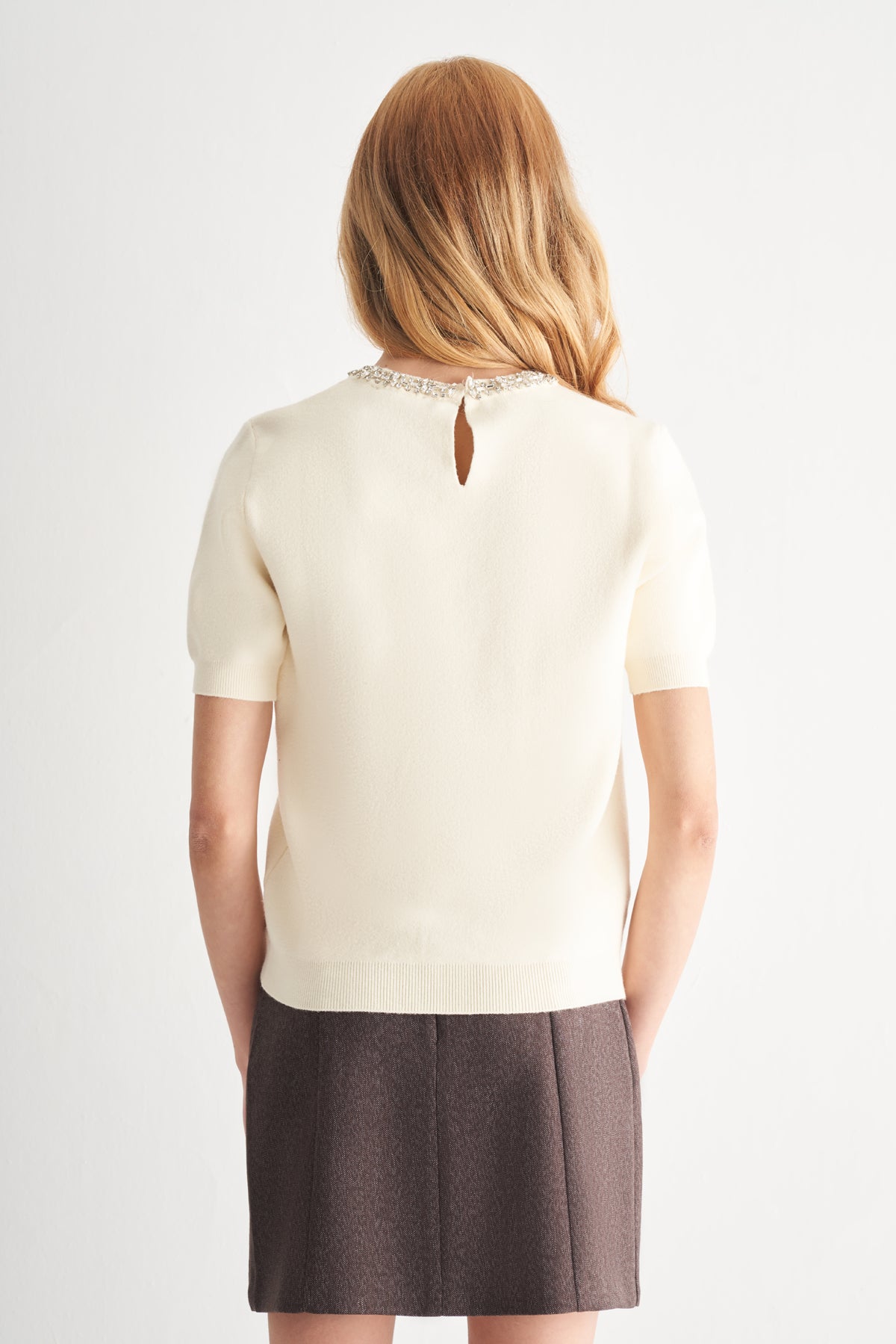 Utopian Yakası Taş İşlemeli Kısa Kollu Triko Üst