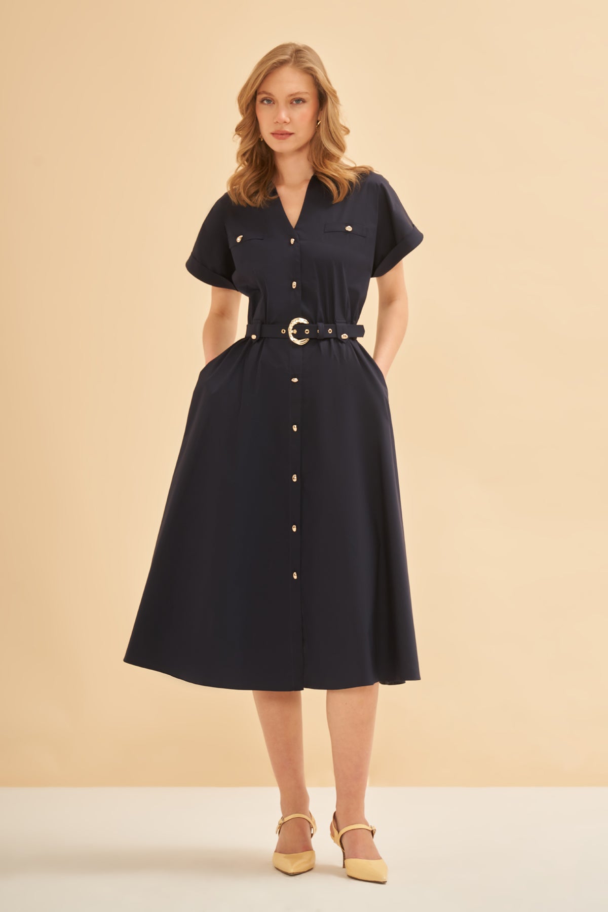Utopian V Yaka Düğmeli Pamuklu Midi Elbise