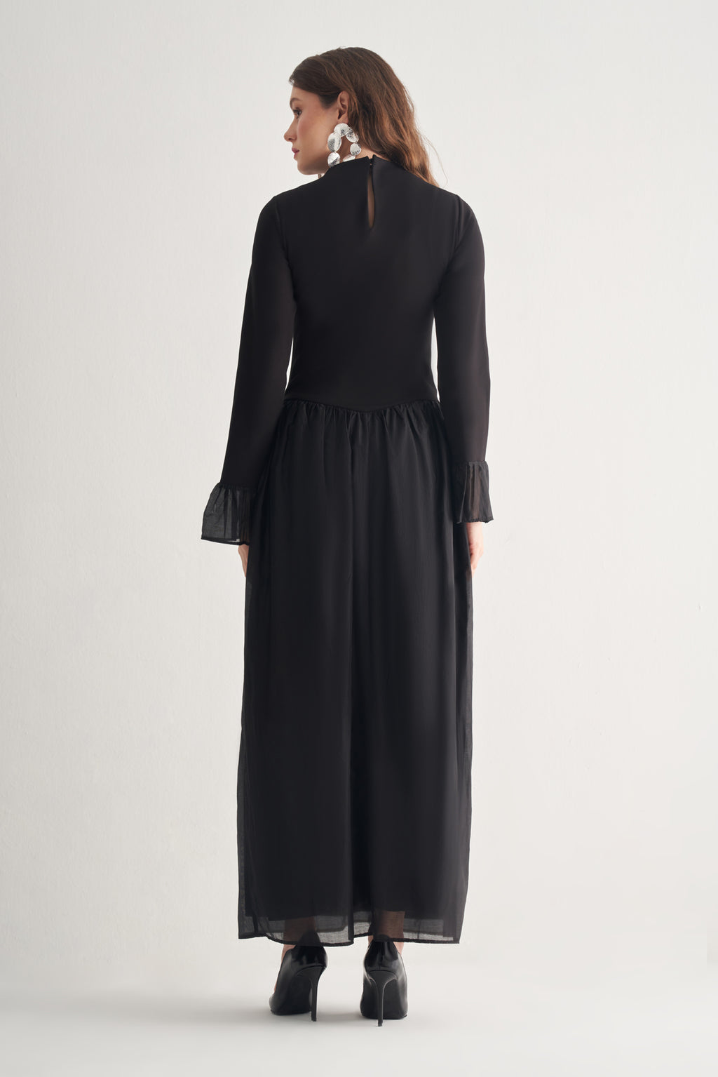 Utopian Siyah Organze Detaylı Uzun Elbise
