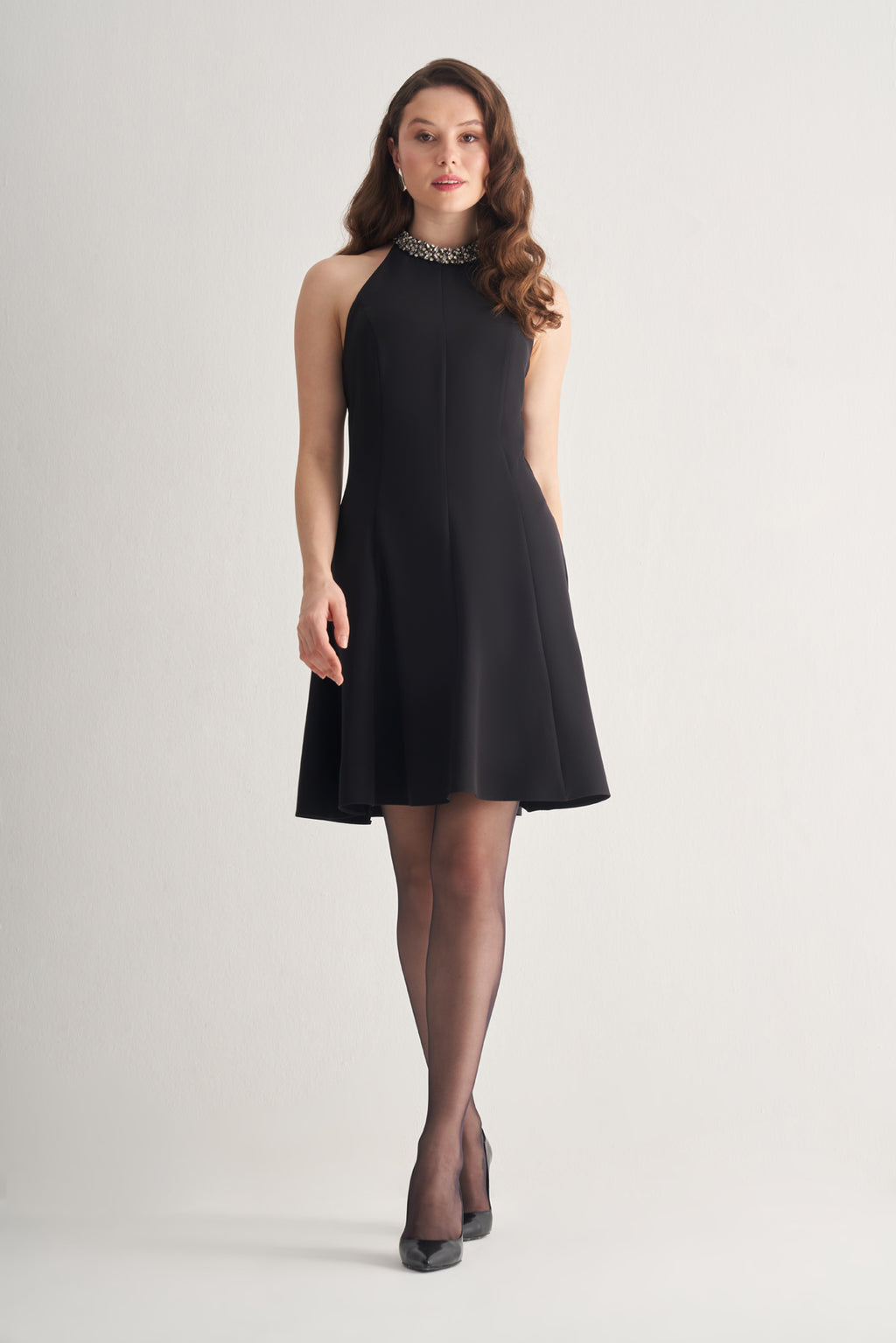 Utopian Taş İşlemeli Halter Yaka A Kesim Elbise