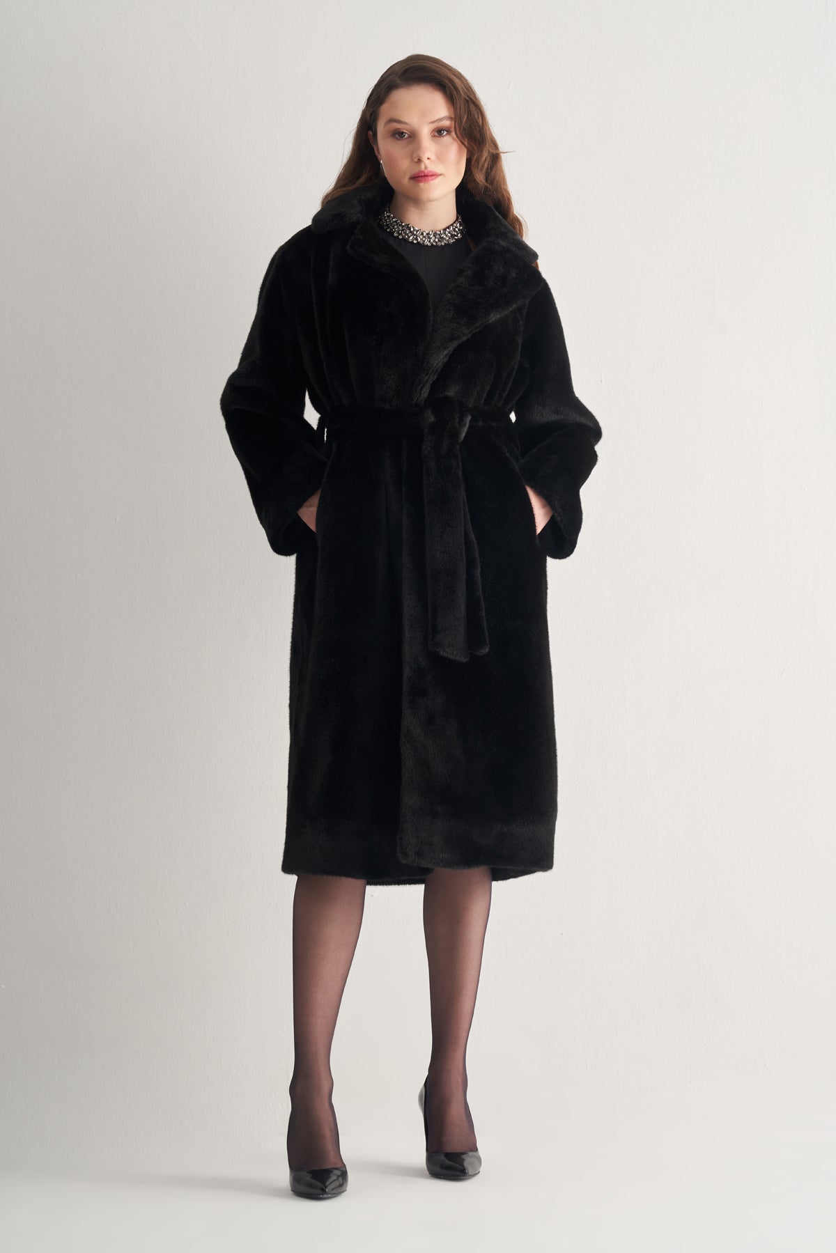 Utopian Kürk Görünümlü Peluş Manto