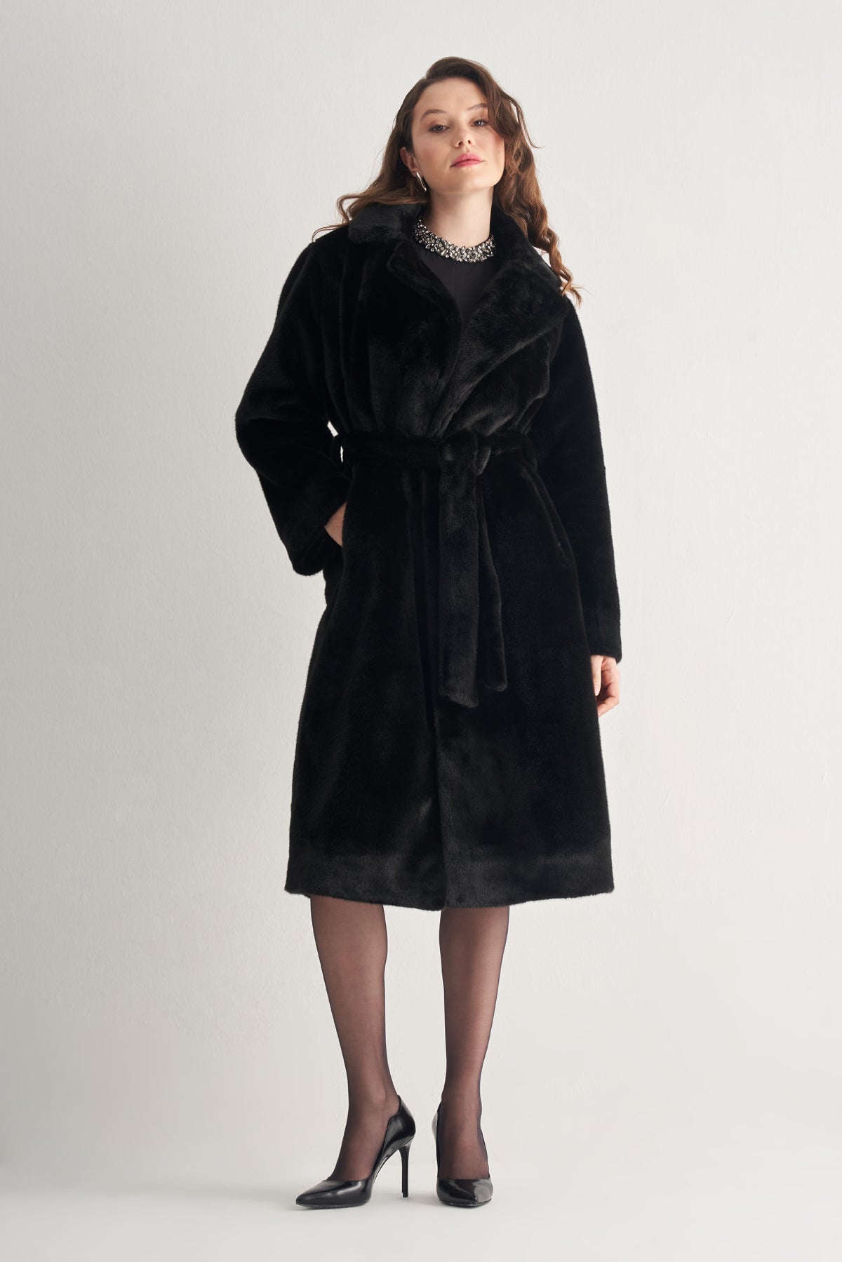 Utopian Kürk Görünümlü Peluş Manto