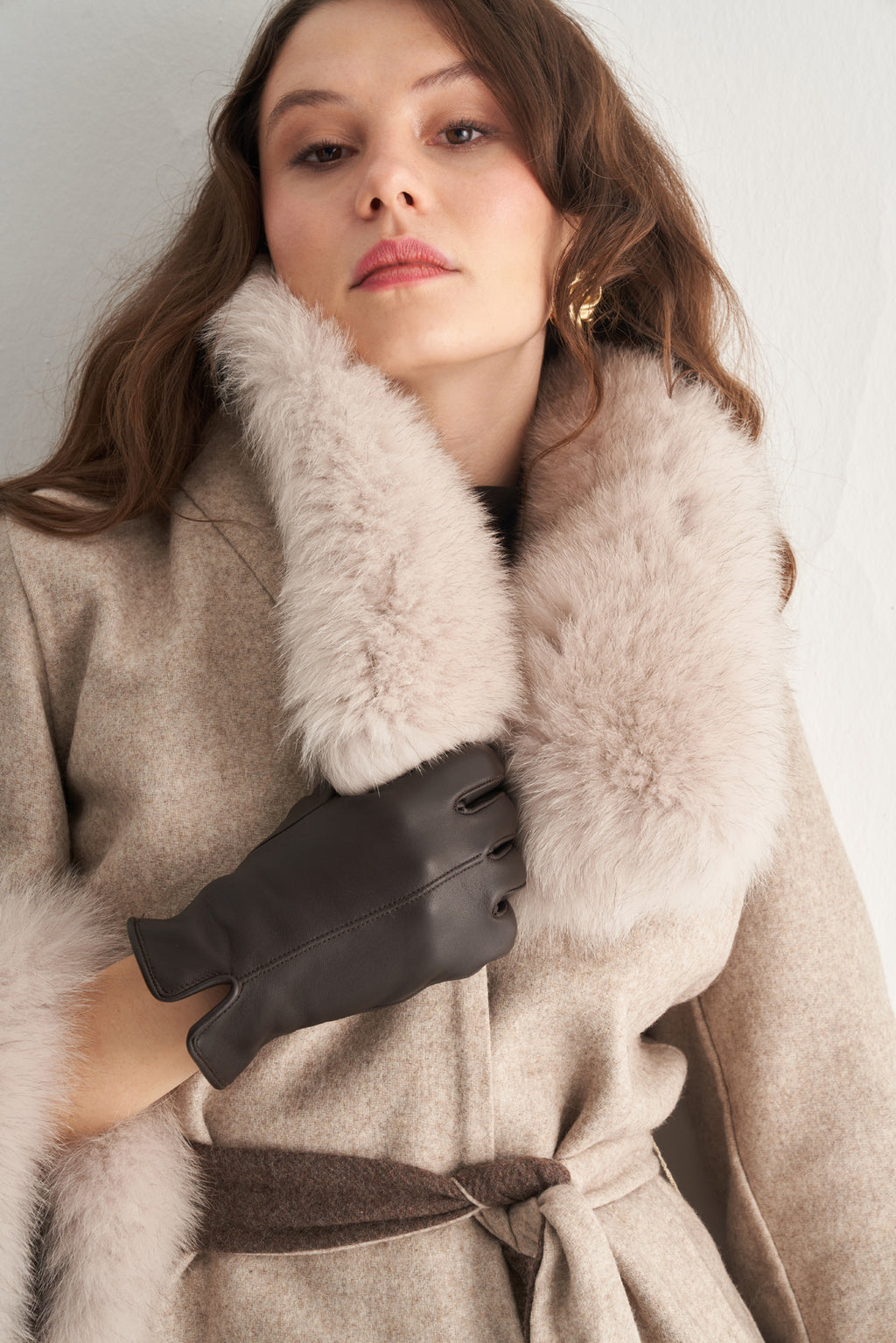 Utopian Gerçek Kürk Yakalı ve Manşetli Kuşaklı Kaban