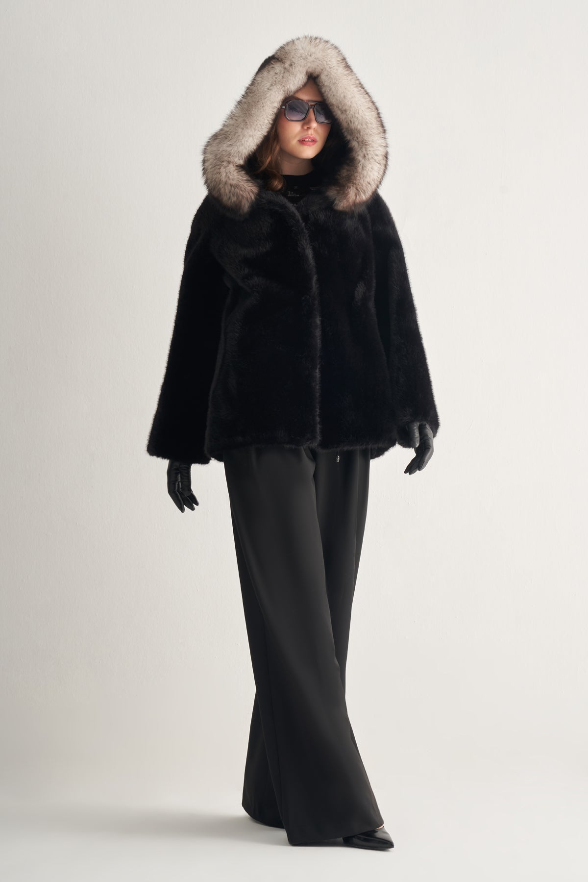 Utopian Peluş Kürklü Kapüşonlu Kaban