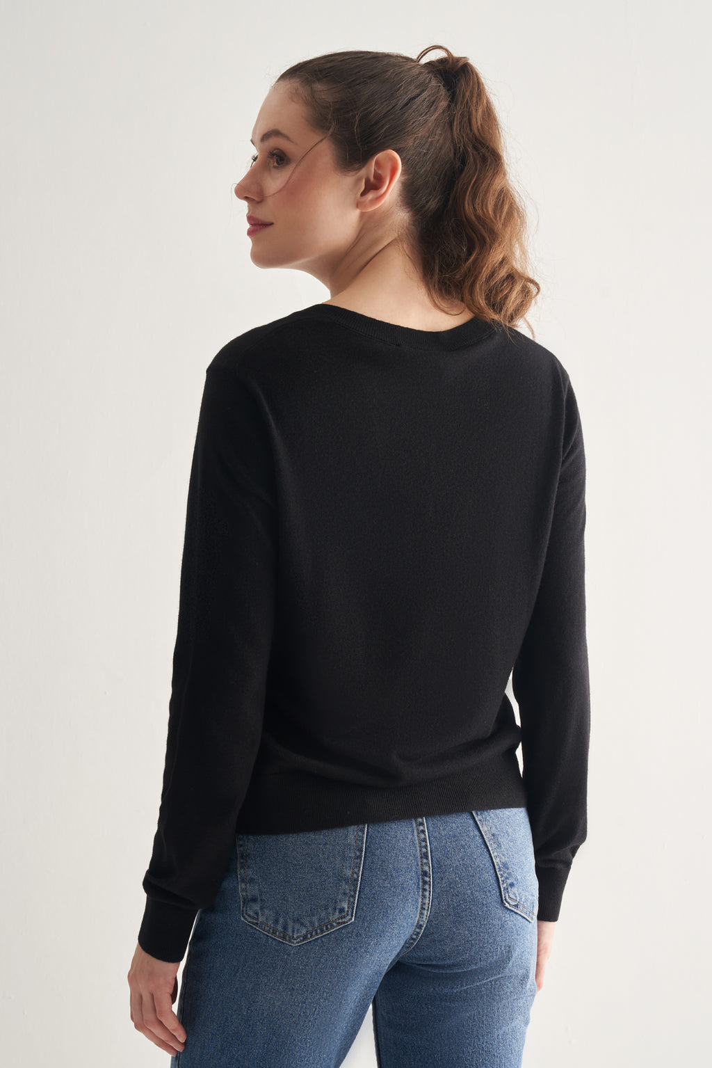 Utopian Pul İşlemeli V Yaka Triko