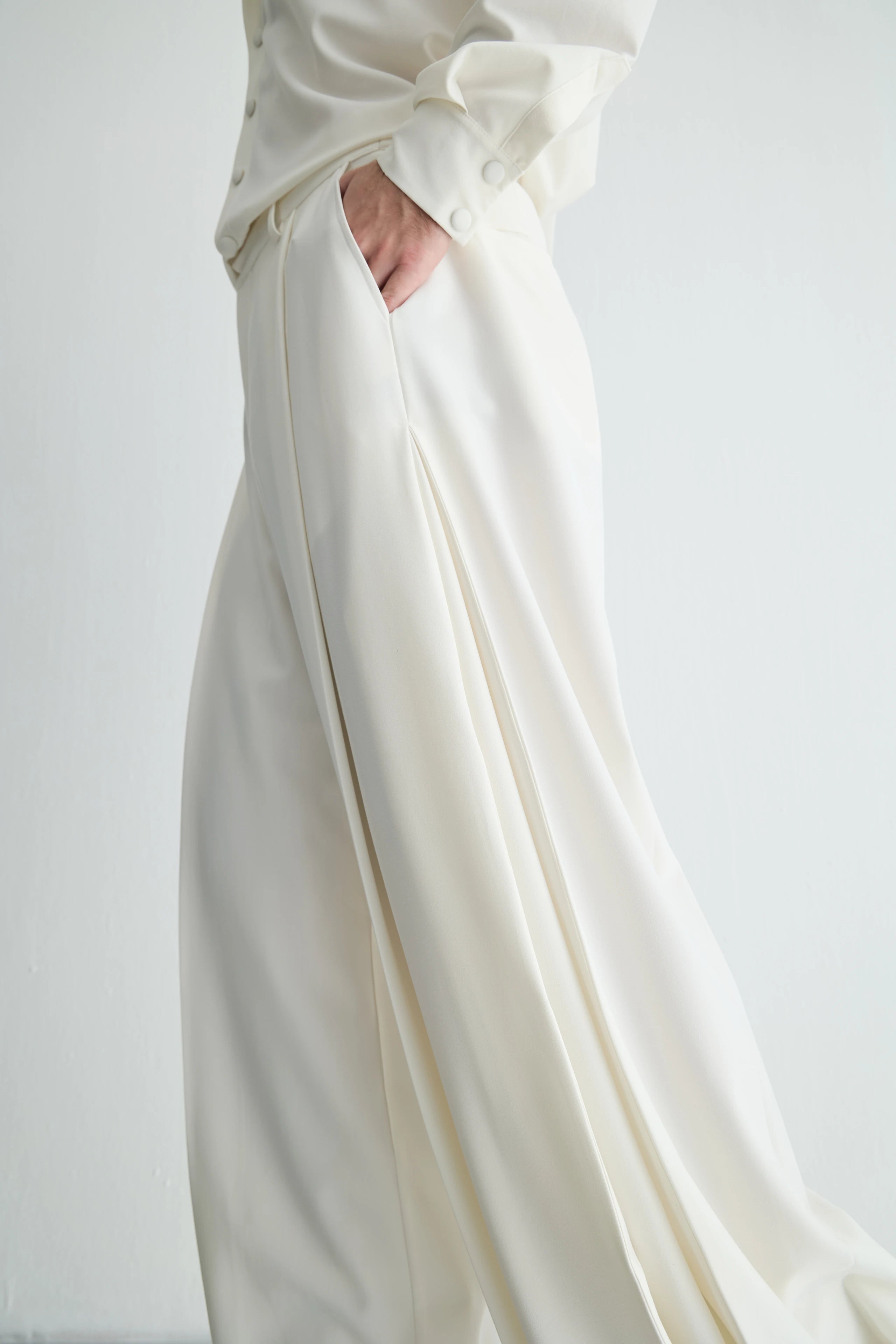 Gaia n Uranos Yüksek Bel Pileli Beyaz Pantolon