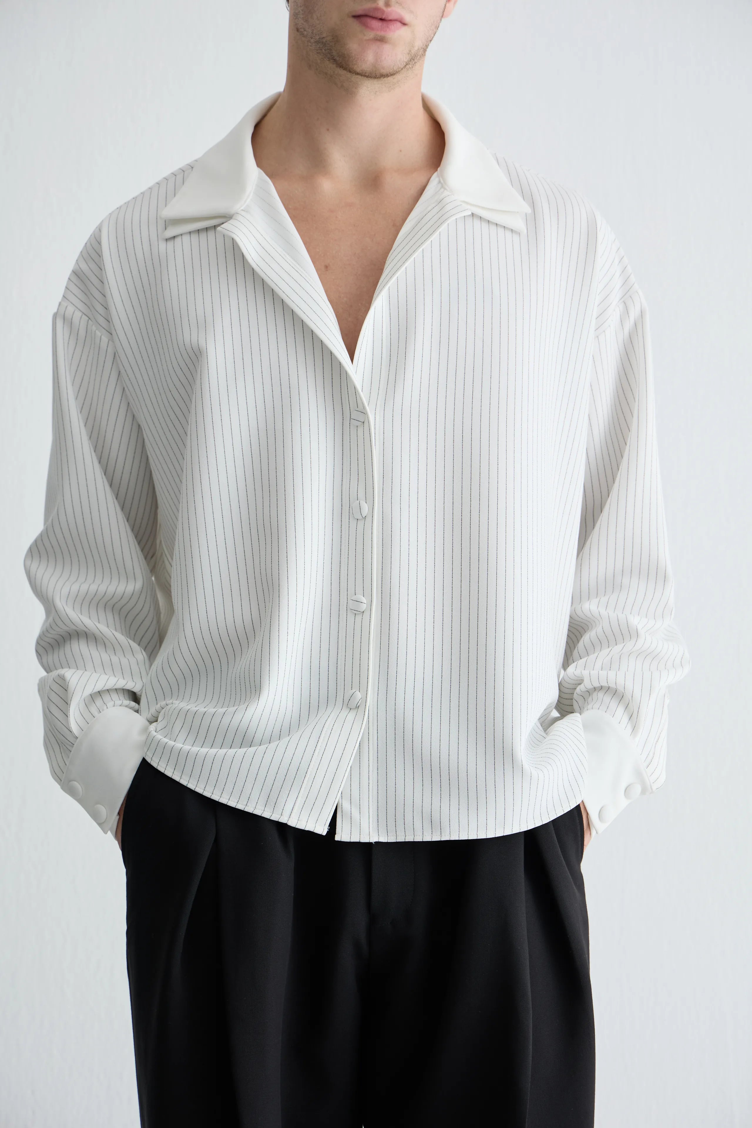 Gaia n Uranos Çizgili Çift Yaka Oversize Beyaz Gömlek