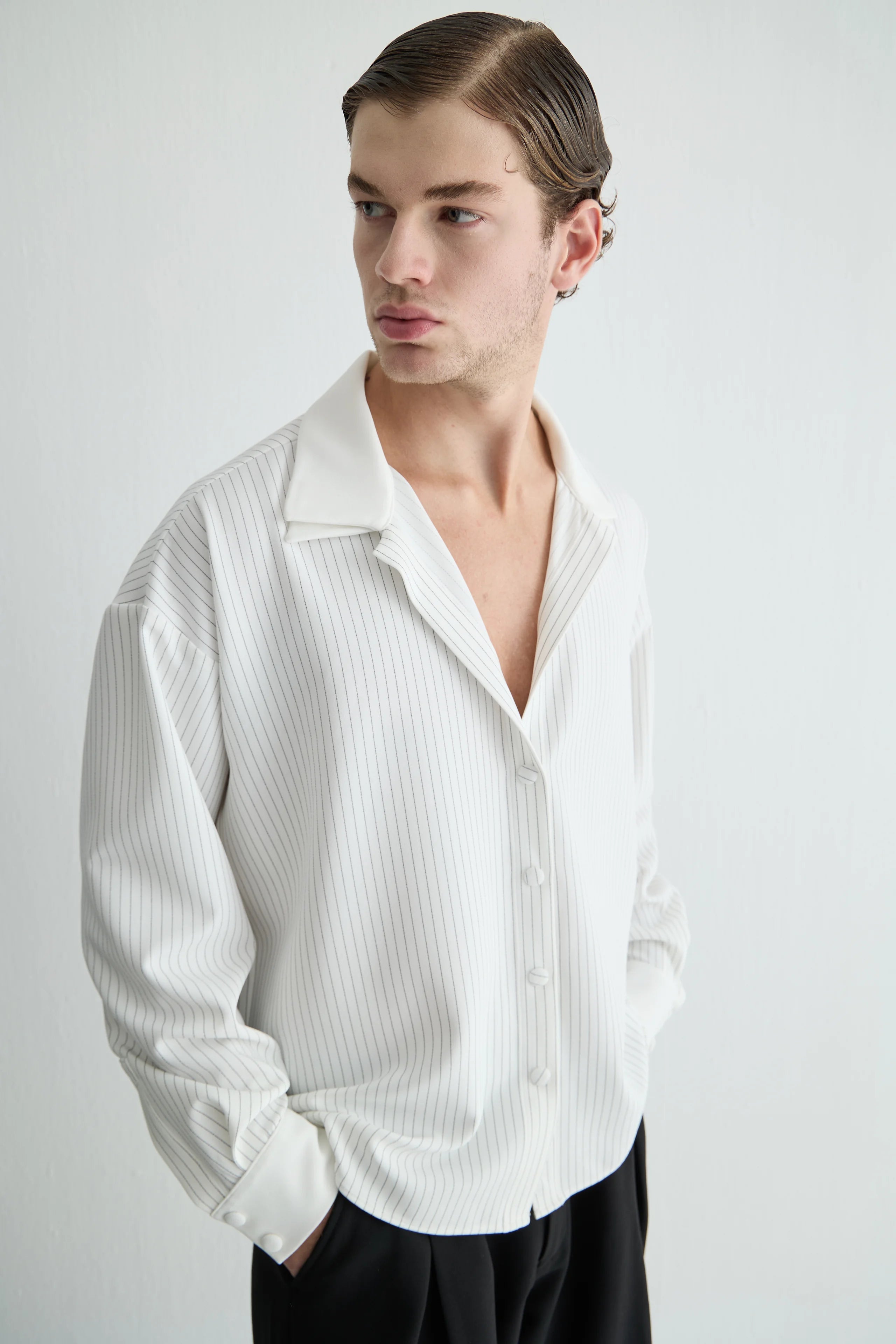 Gaia n Uranos Çizgili Çift Yaka Oversize Beyaz Gömlek