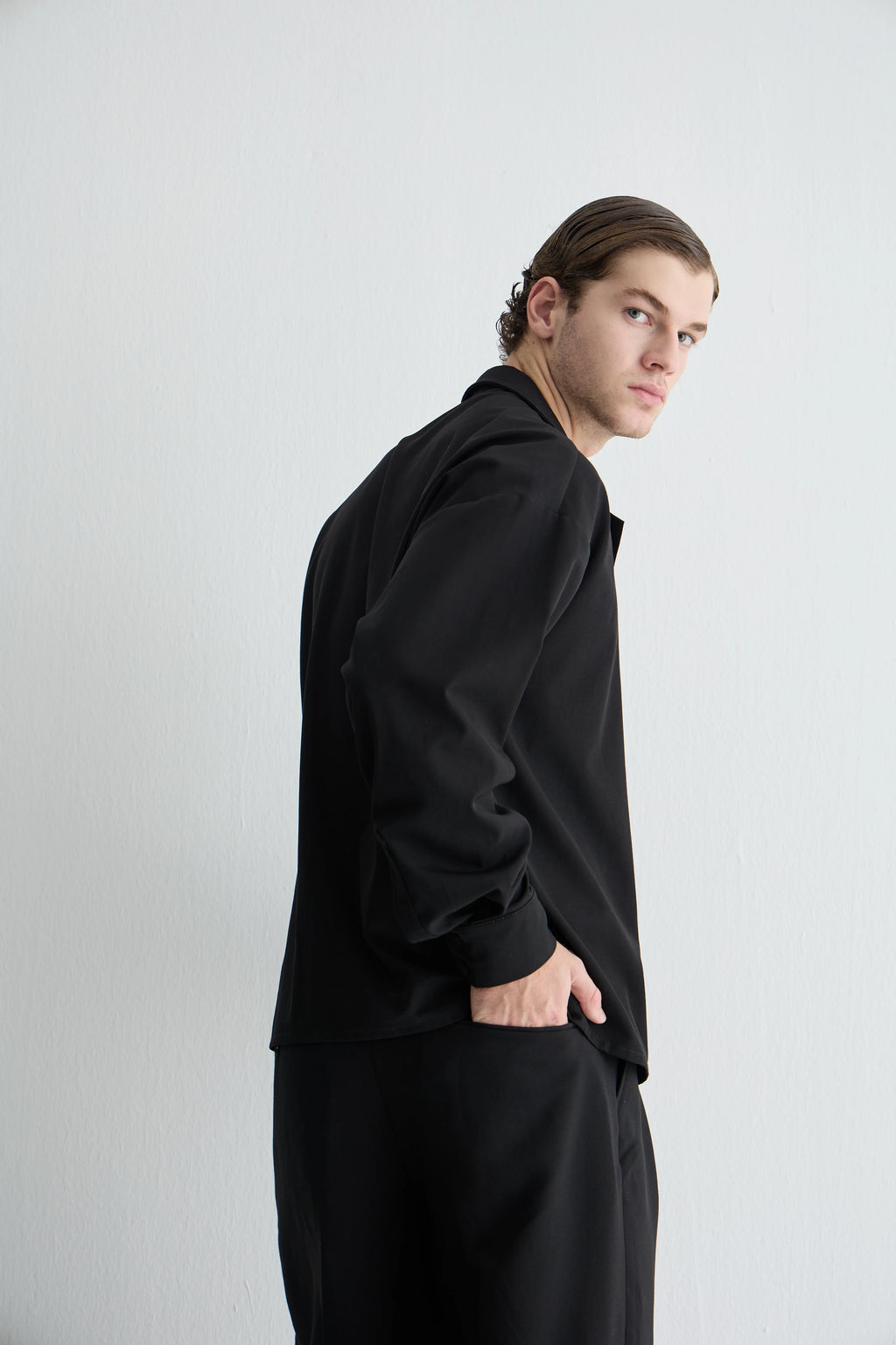 Gaia n Uranos Çift Yaka Oversize Siyah Gömlek