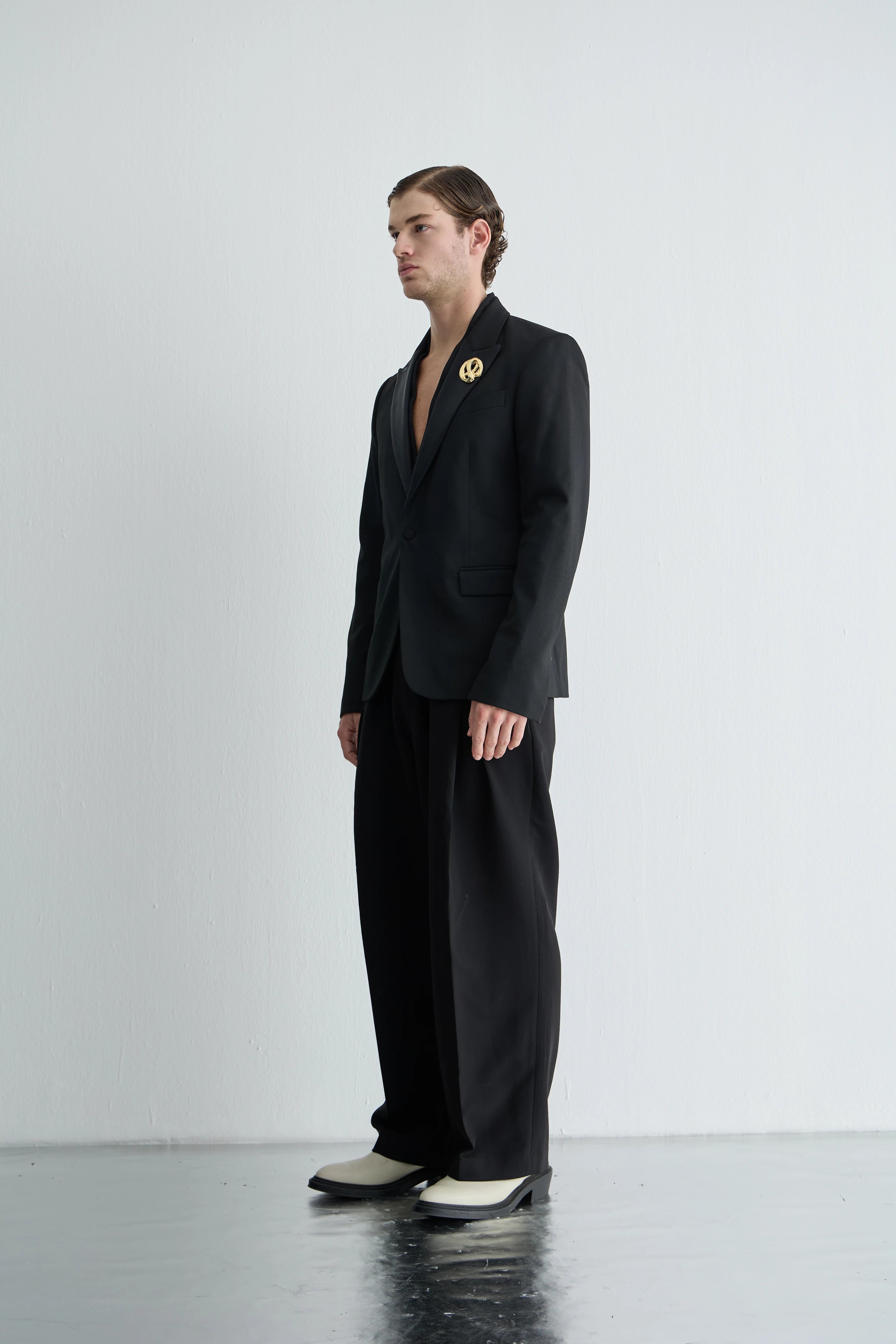 Gaia n Uranos Altın Broş Detaylı Siyah Blazer Ceket