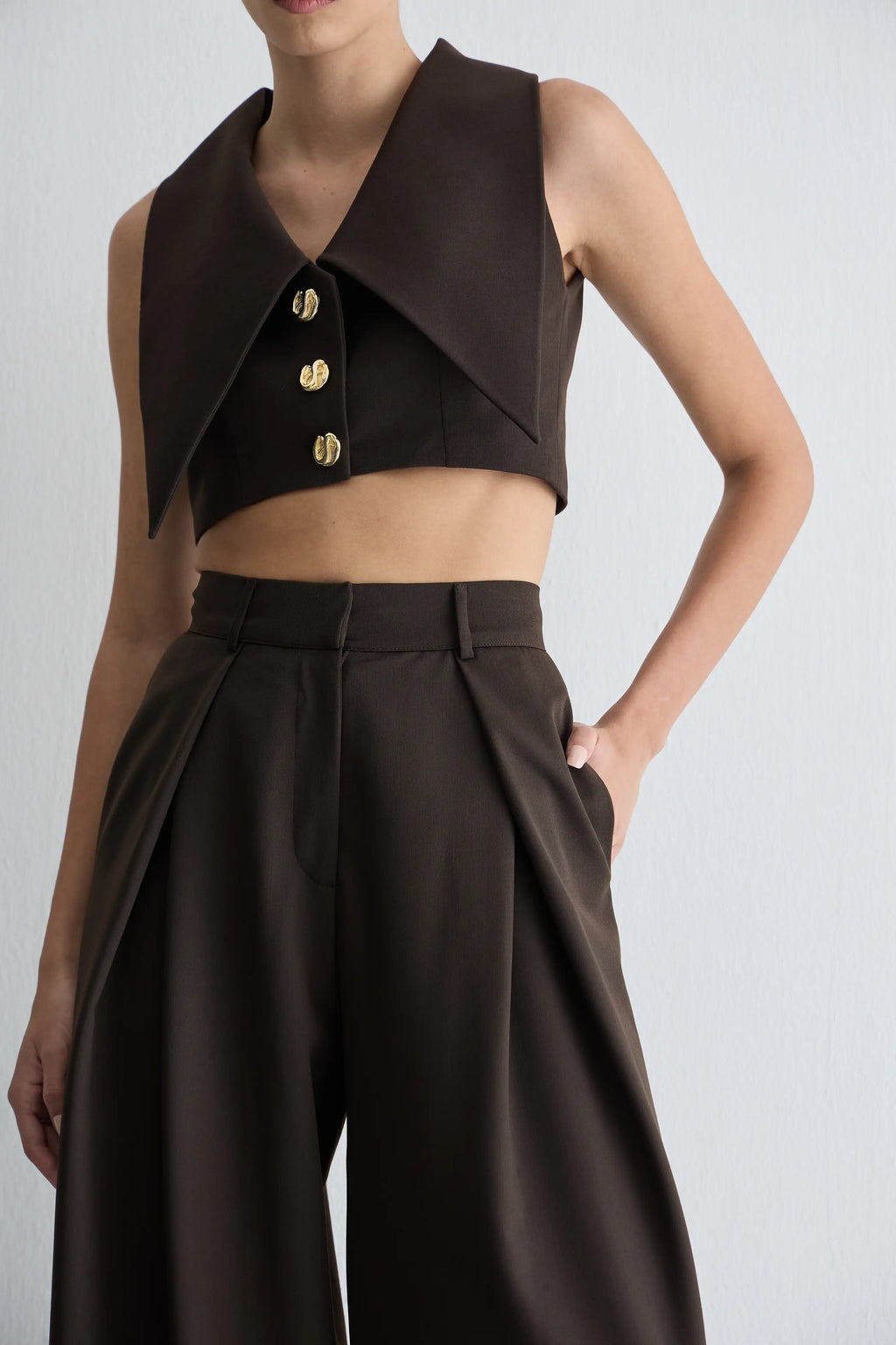 Gaia n Uranos Arkaik Kesim Modernist Crop Yelek