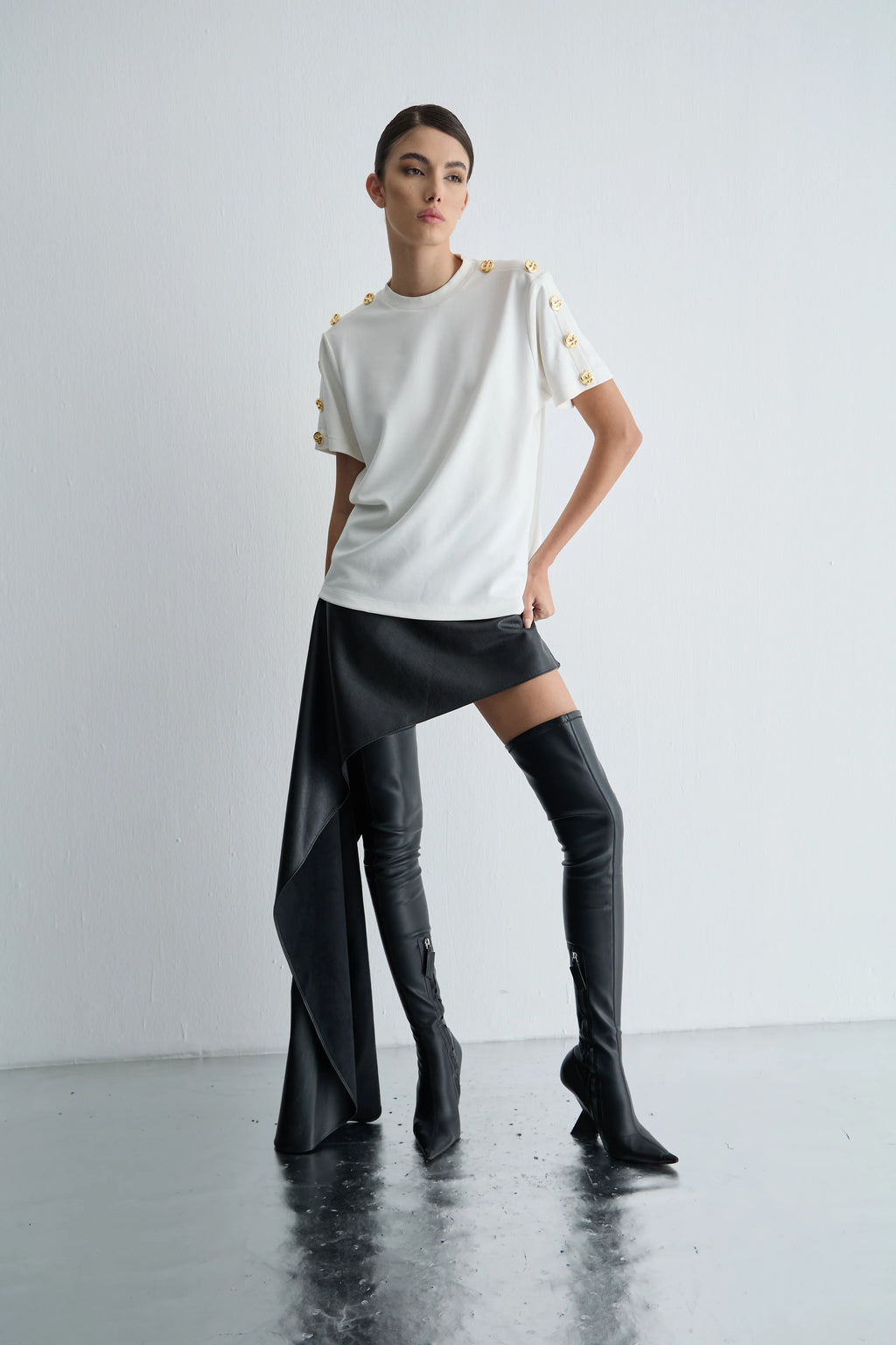 Gaia n Uranos Omuzdan Gold Düğmeli Tshirt