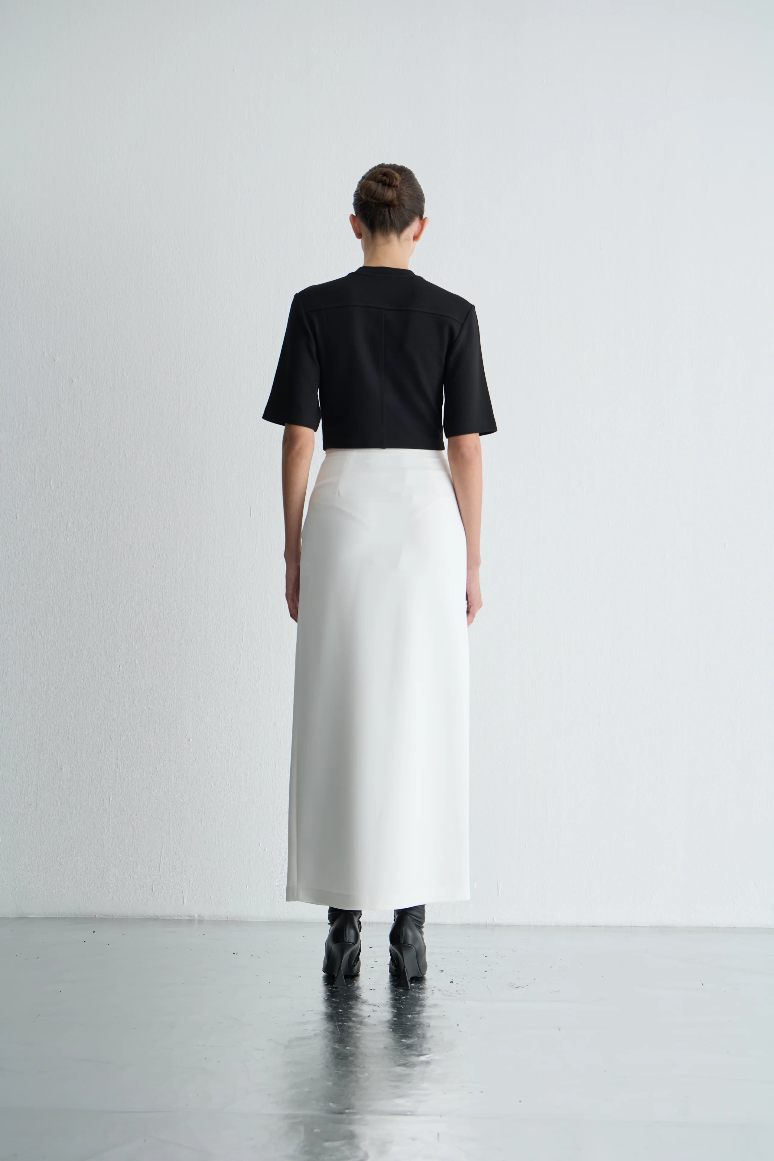 Gaia n Uranos Omuzdan Gold Düğme Detaylı Crop Tshirt