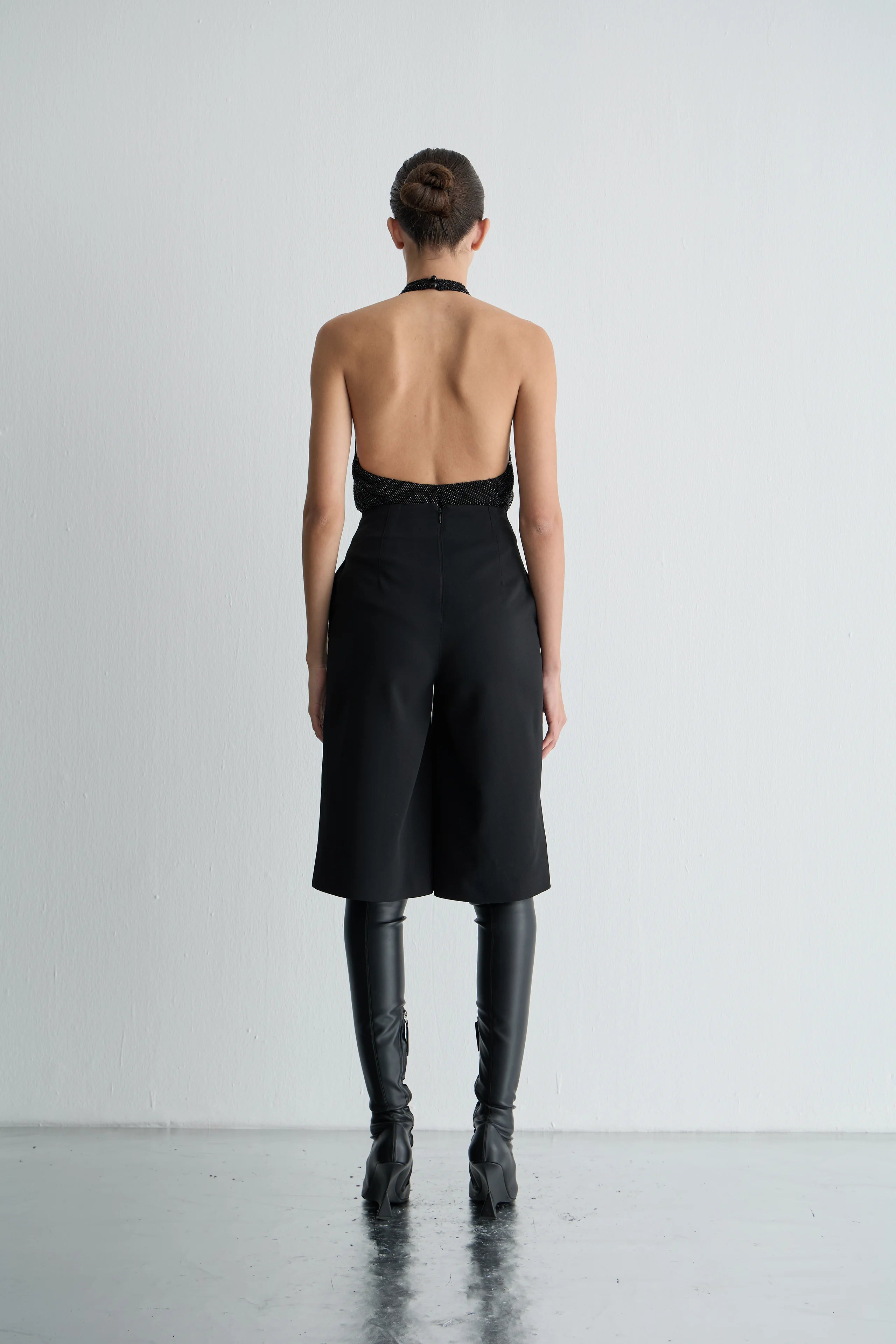 Gaia n Uranos Siyah Yüksek Bel V Detaylı Bermuda Şort