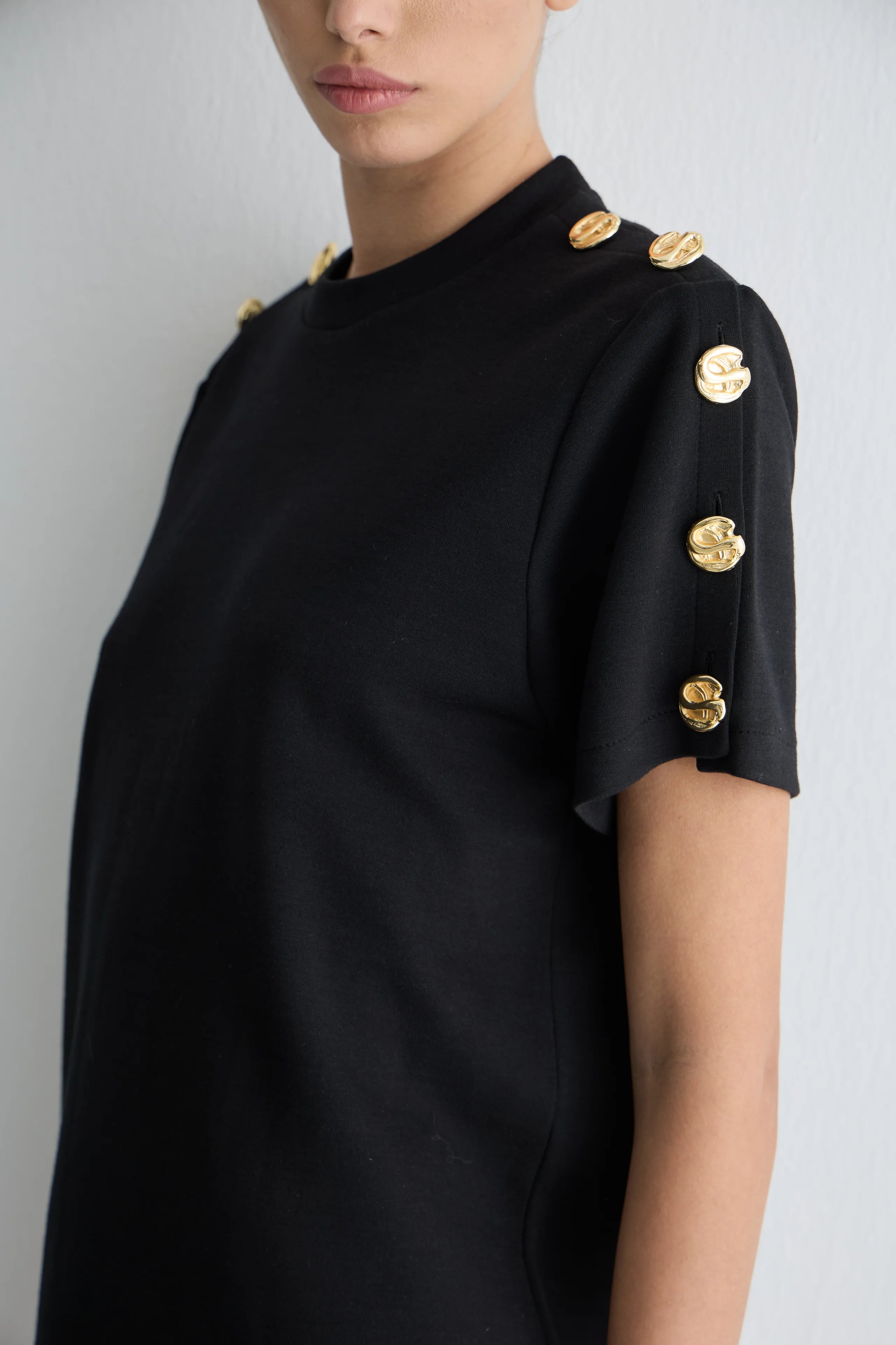 Gaia n Uranos Omuzdan Gold Düğmeli Tshirt