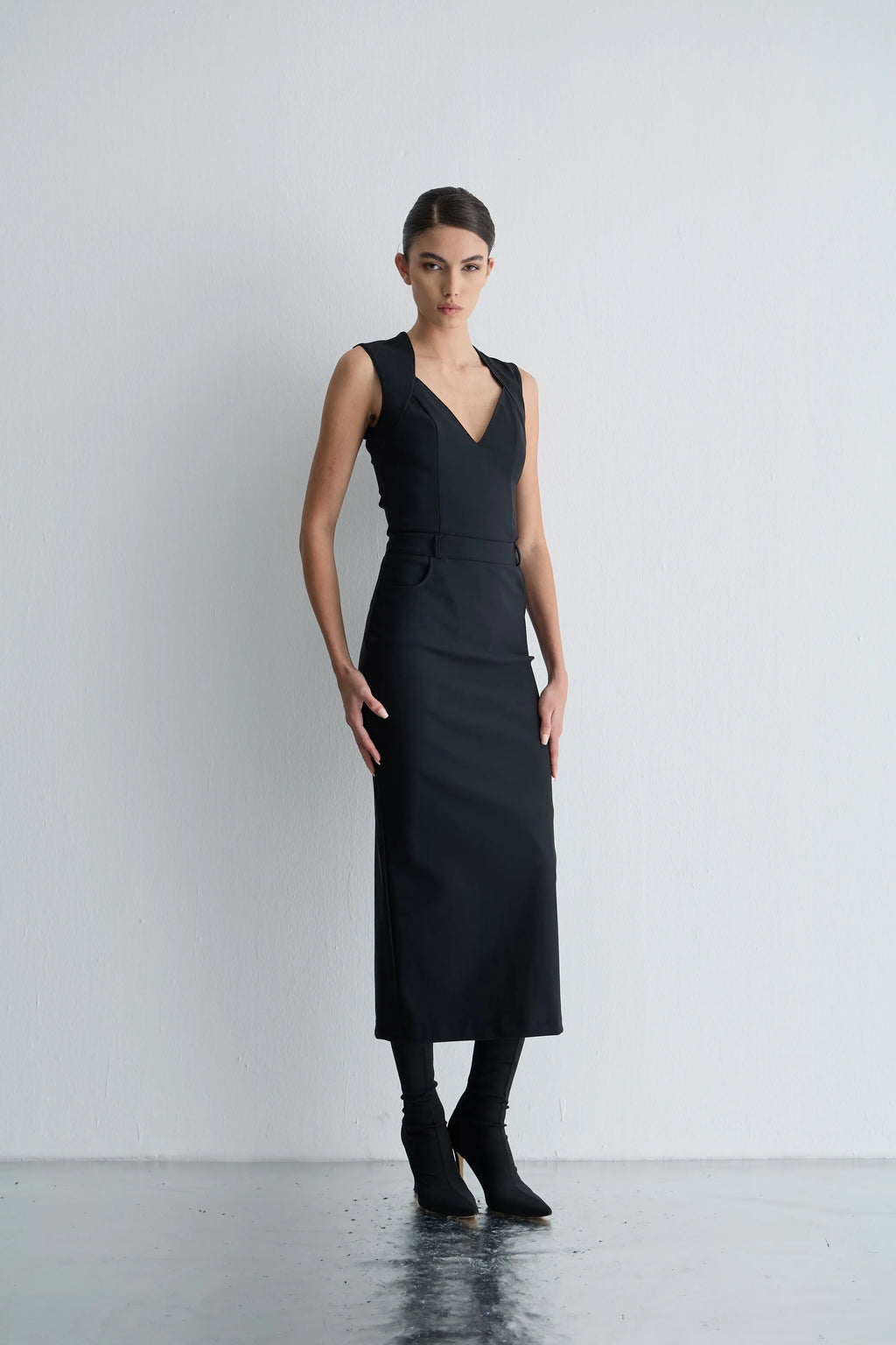 Gaia n Uranos Kolsuz V Yaka Bodysuit