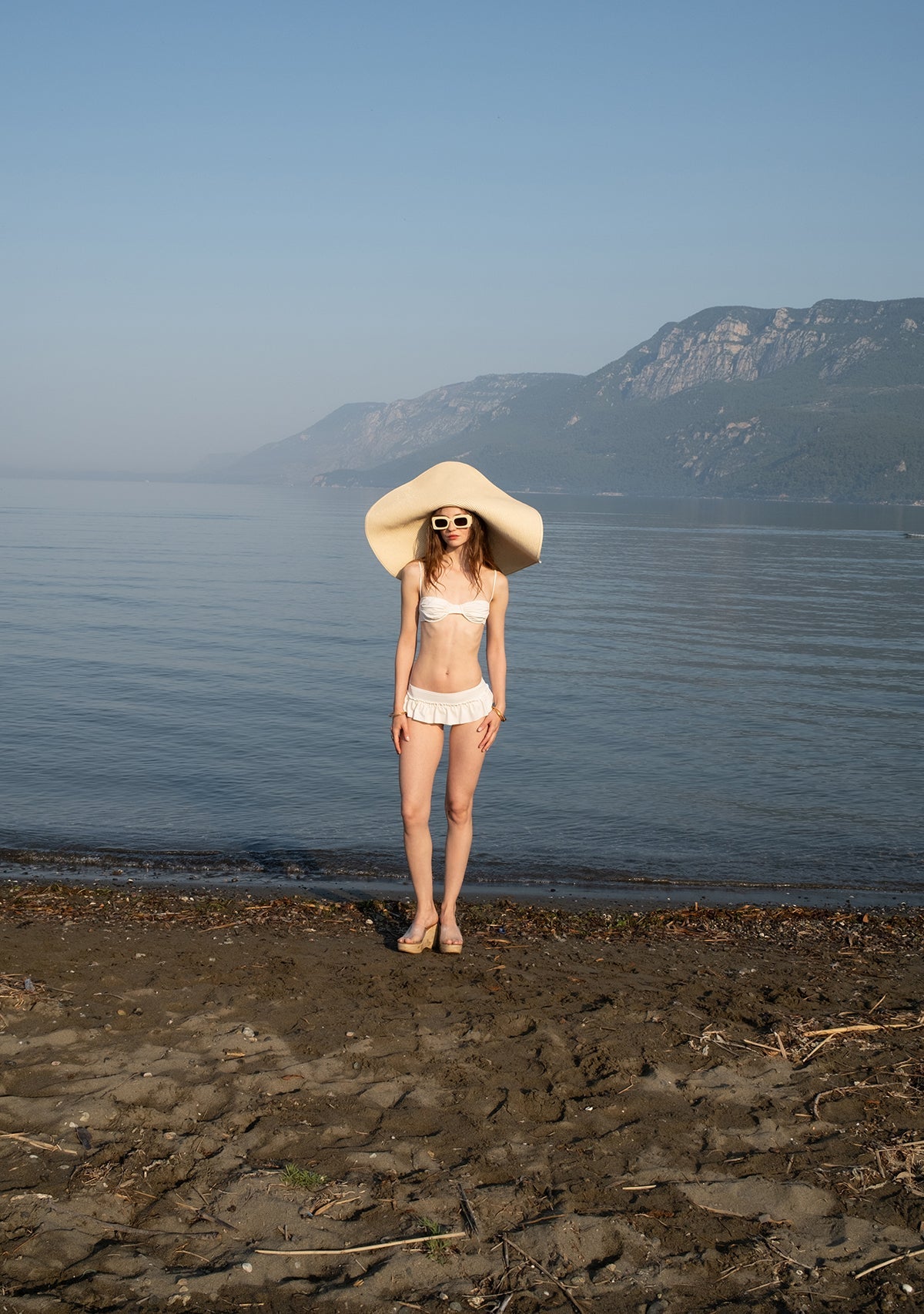 Tiny Balenli Ayarlanabilir Beyaz Bikini Üstü görünüm 4