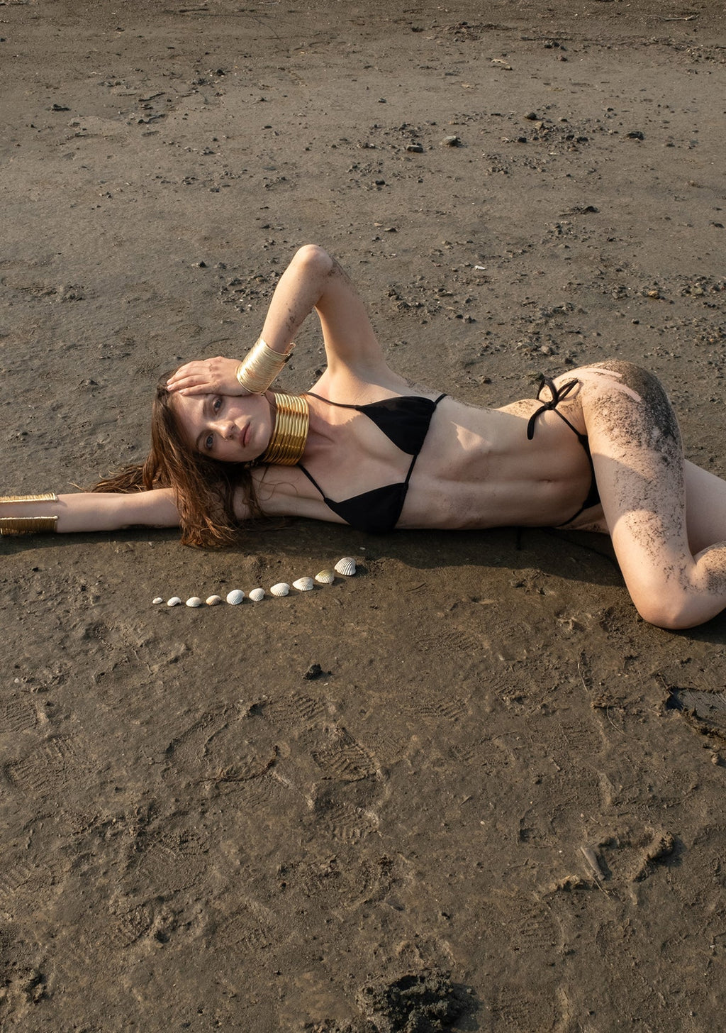 Tiny Siyah Üçgen İpli Bikini Üstü görünüm 5