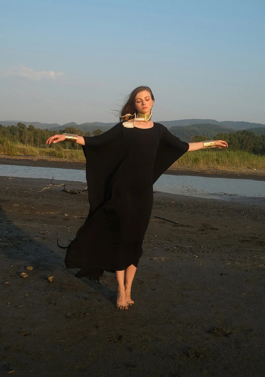 Tiny Kayık Yaka Tencel™ Elbise – Ayarlanabilir Bel Kuşaklı