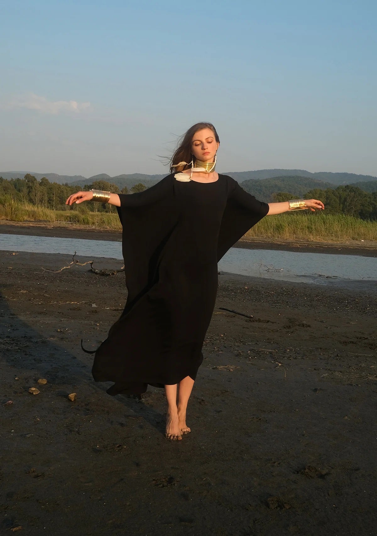 Tiny Kayık Yaka Tencel™ Elbise – Ayarlanabilir Bel Kuşaklı