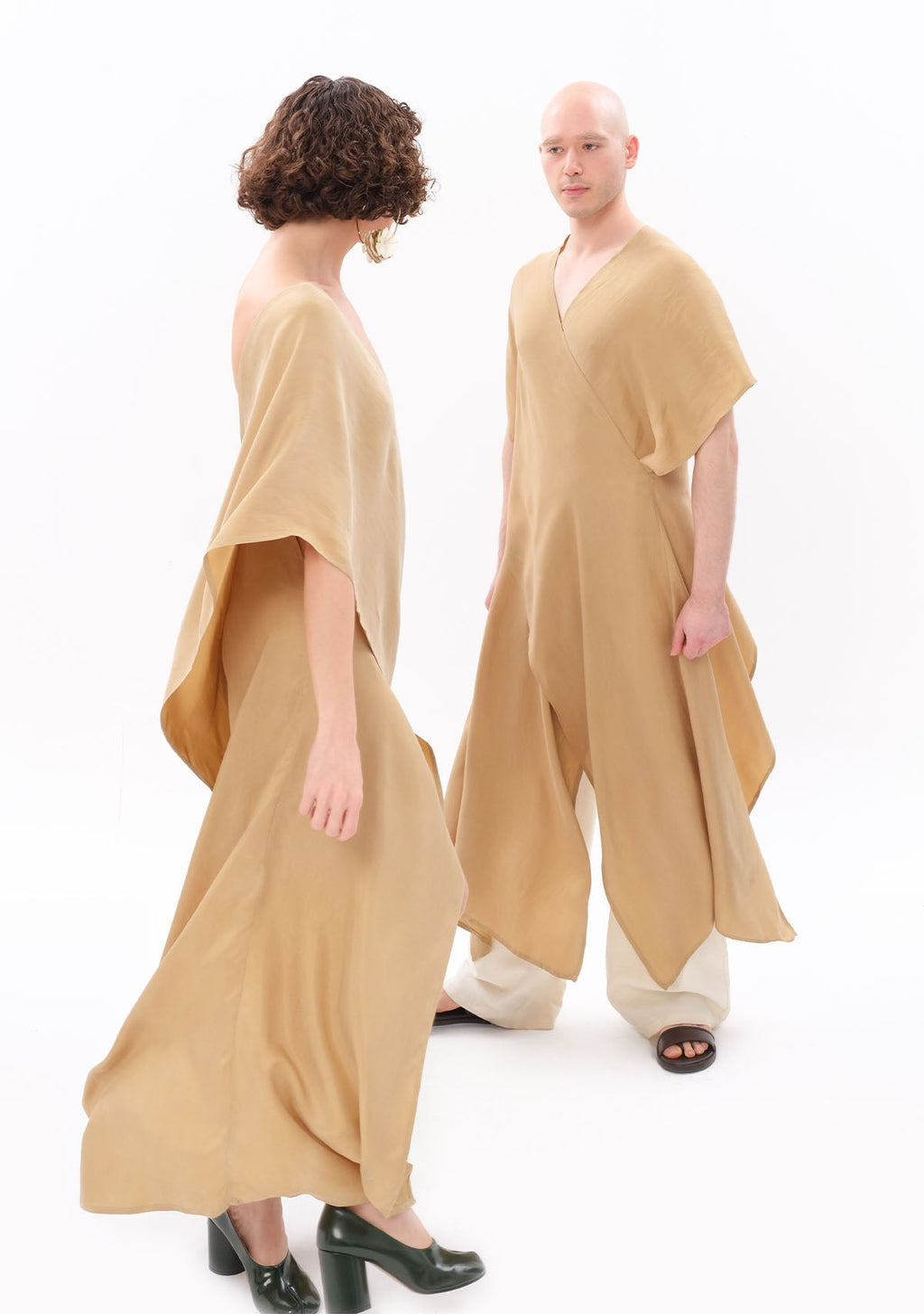 Tiny Bej Luxe Tencel™ Elbise görünüm 8
