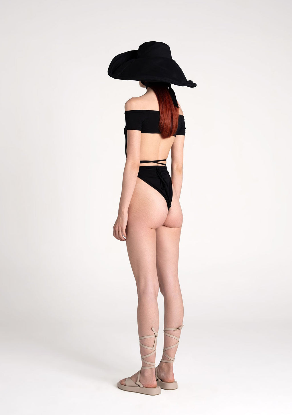 Tiny Siyah Derin Dekolteli Belden Bağlamalı Straplez Bodysuit görünüm 5