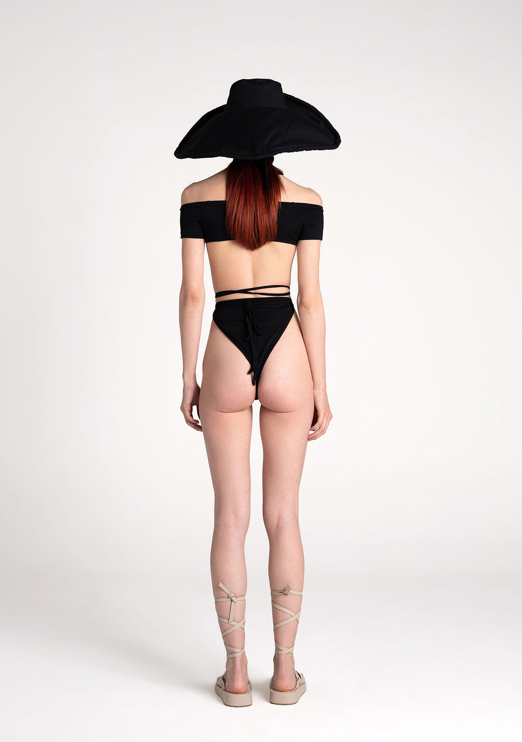 Tiny Siyah Derin Dekolteli Belden Bağlamalı Straplez Bodysuit görünüm 2