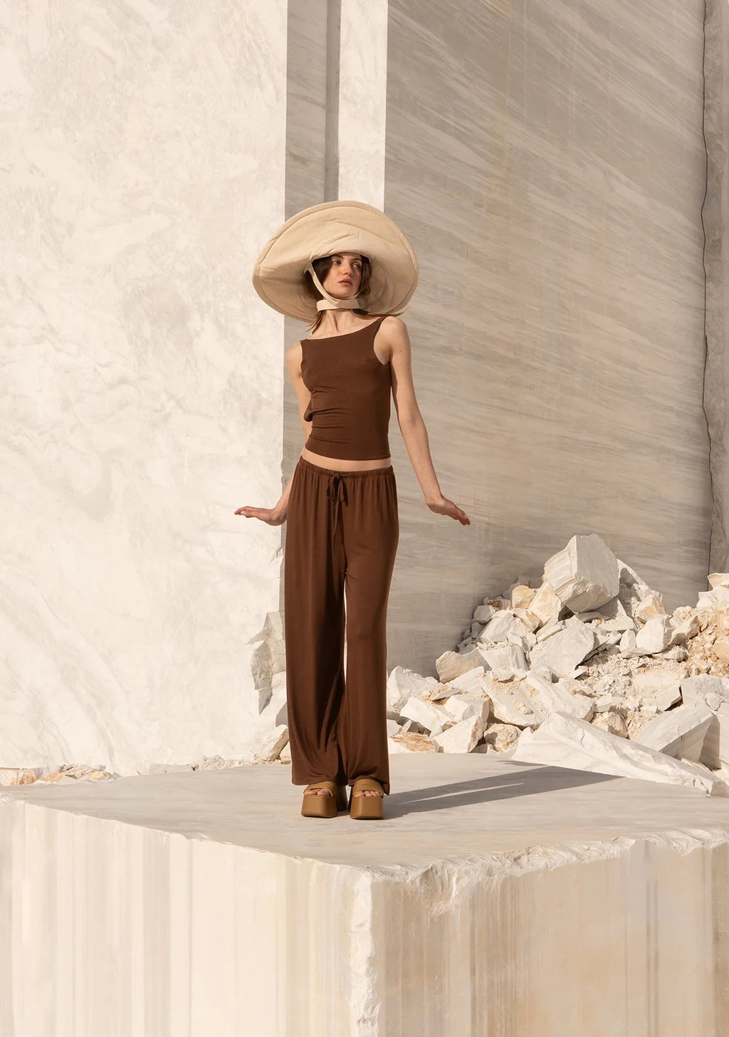 Tiny Sırtı Açık Belden Bağlamalı Bluz