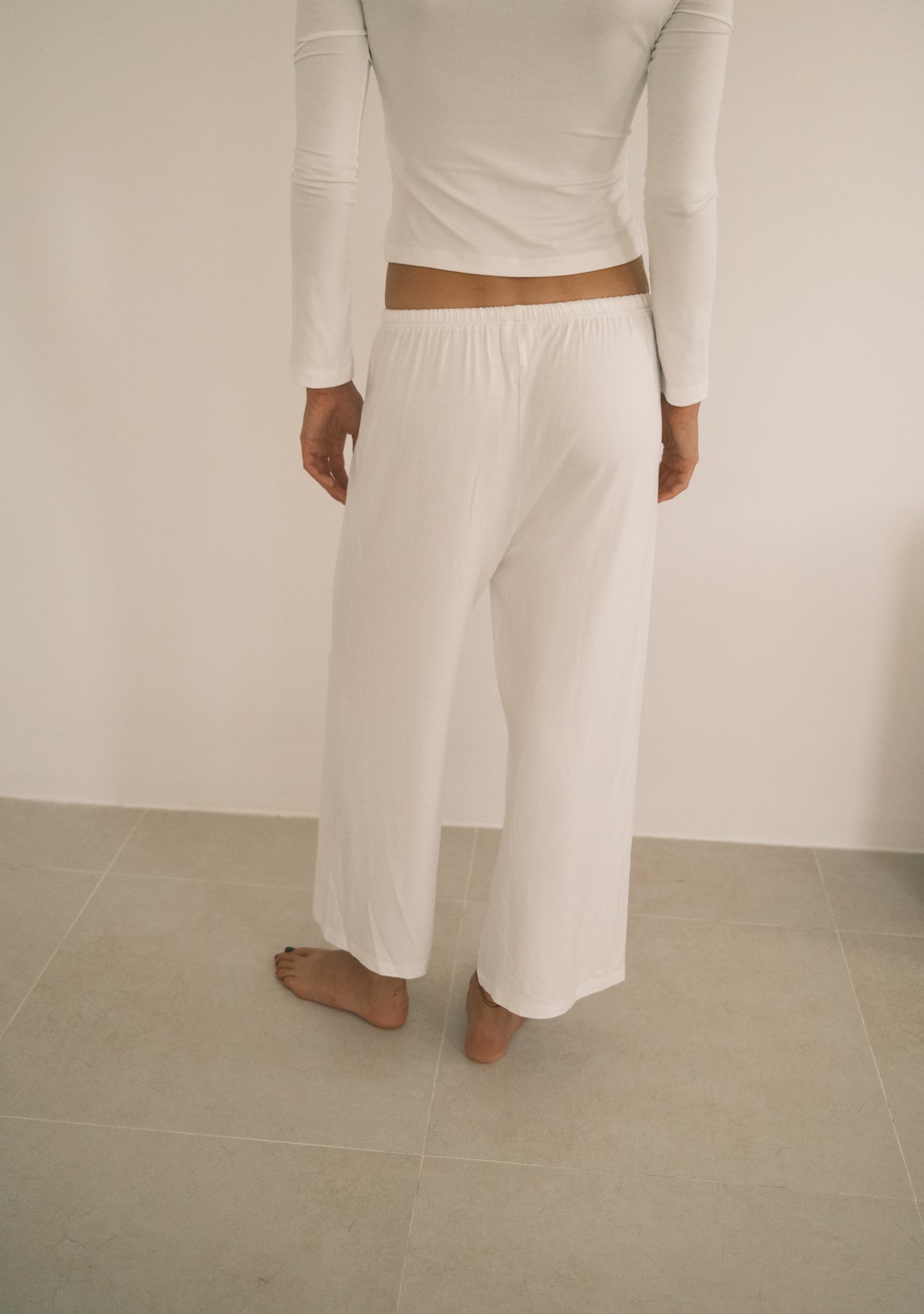 Tiny Beyaz Lastik Belli Dökümlü Pantolon - Görsel 4