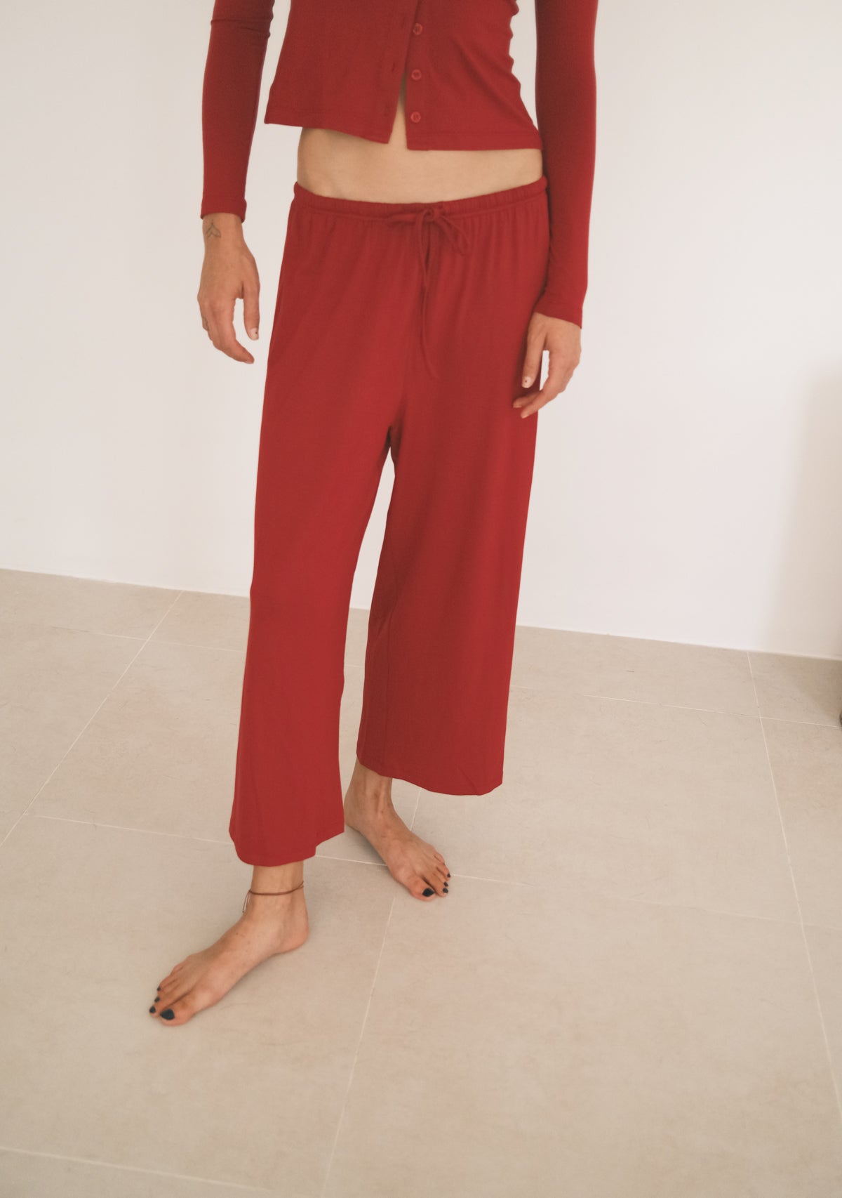 Tiny Bordo Lastik Belli Dökümlü Pantolon - Görsel 9