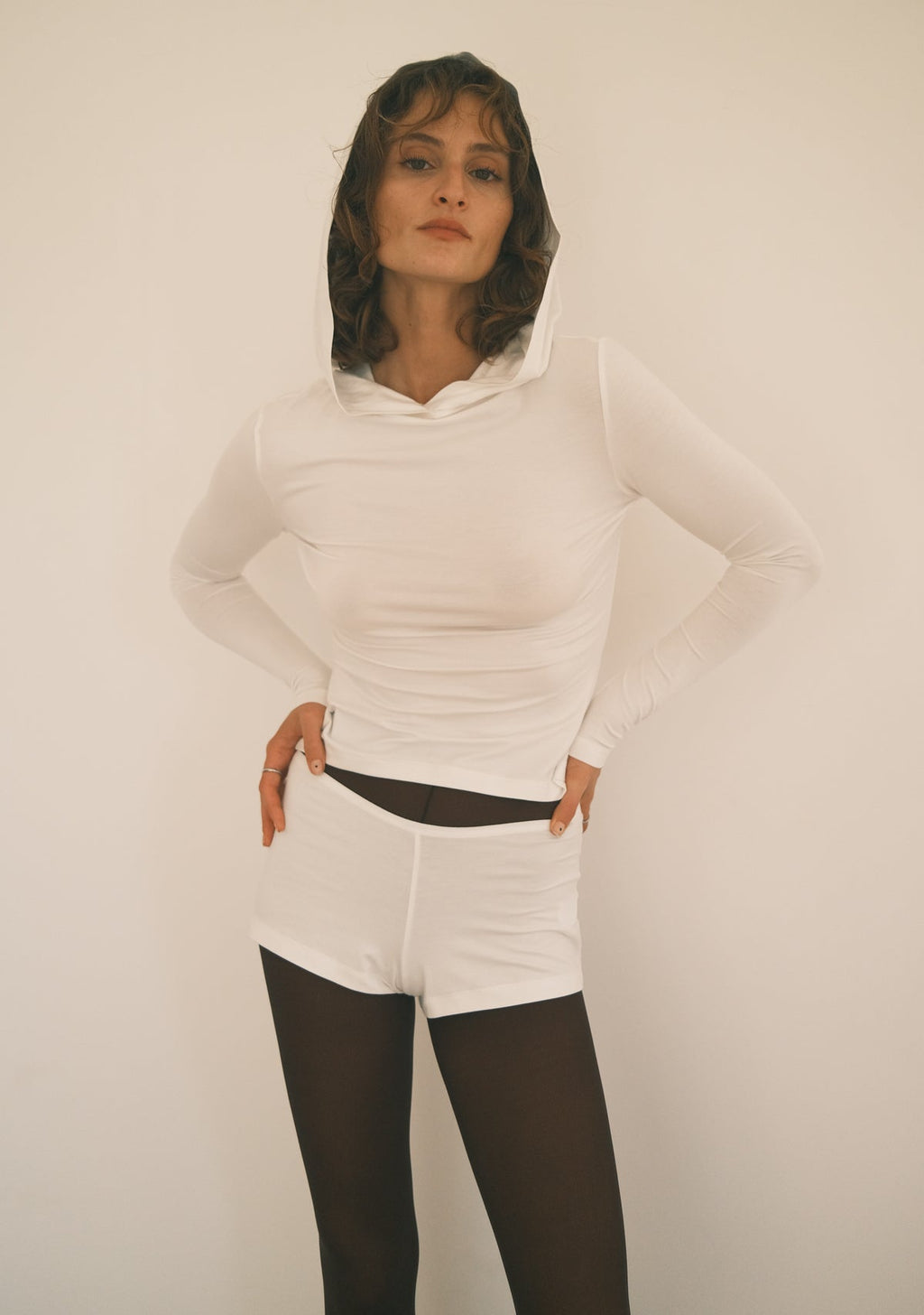 Tiny Beyaz Kapüşonlu Uzun Kollu Bluz - Görsel 7
