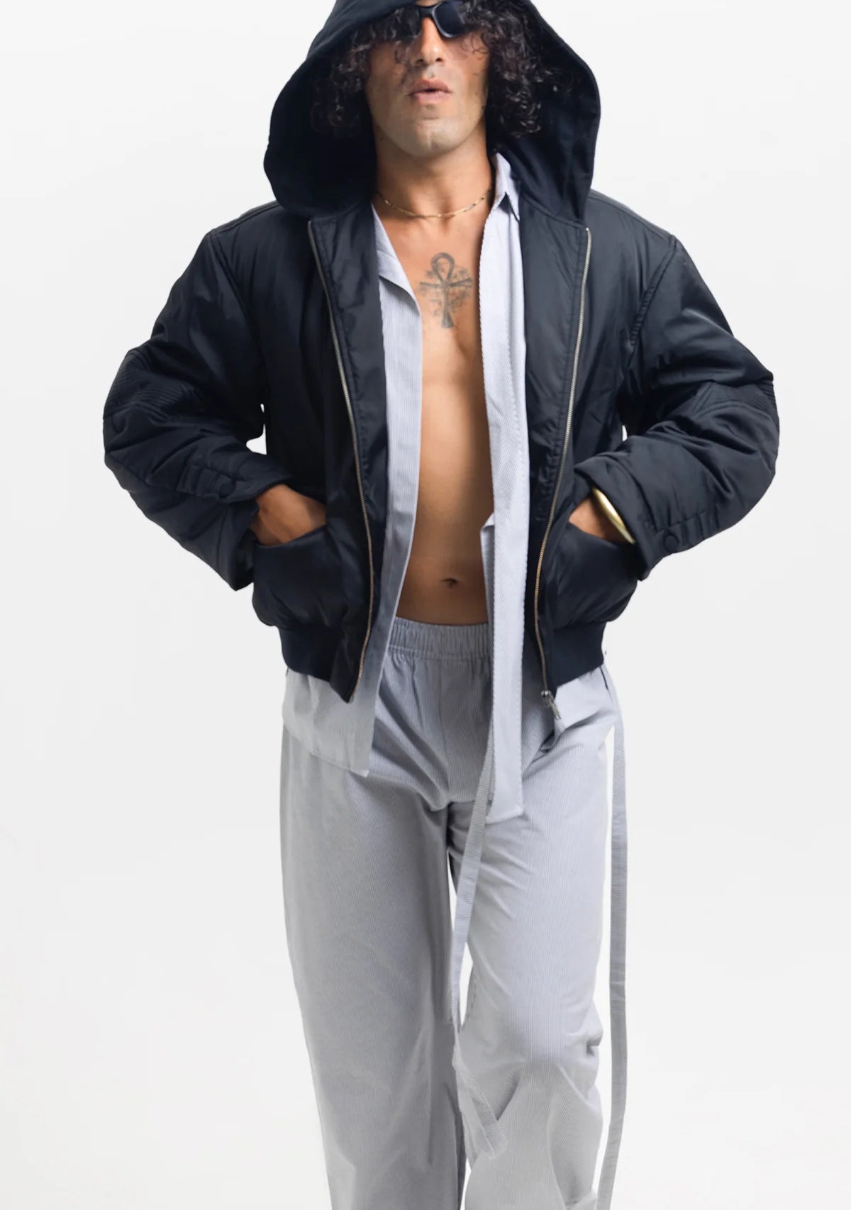 Kapüşonlu Fermuarlı Siyah Bomber Ceket