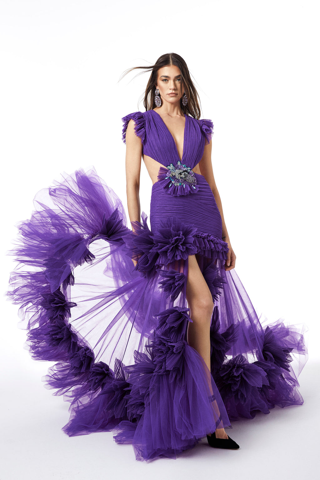 Haleia V Yaka Yırtmaçlı İşlemeli Tül Elbise