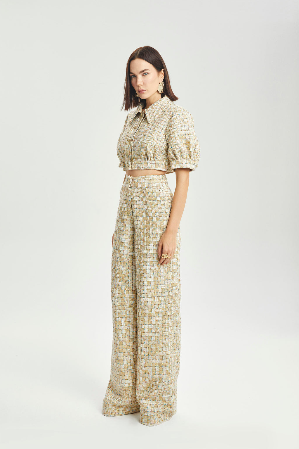 Haleia Balloon-Sleeve Cropped Bouclé Ceket