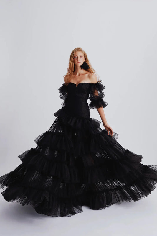 Haleia Off-Shoulder Point d’Esprit Tül Elbise