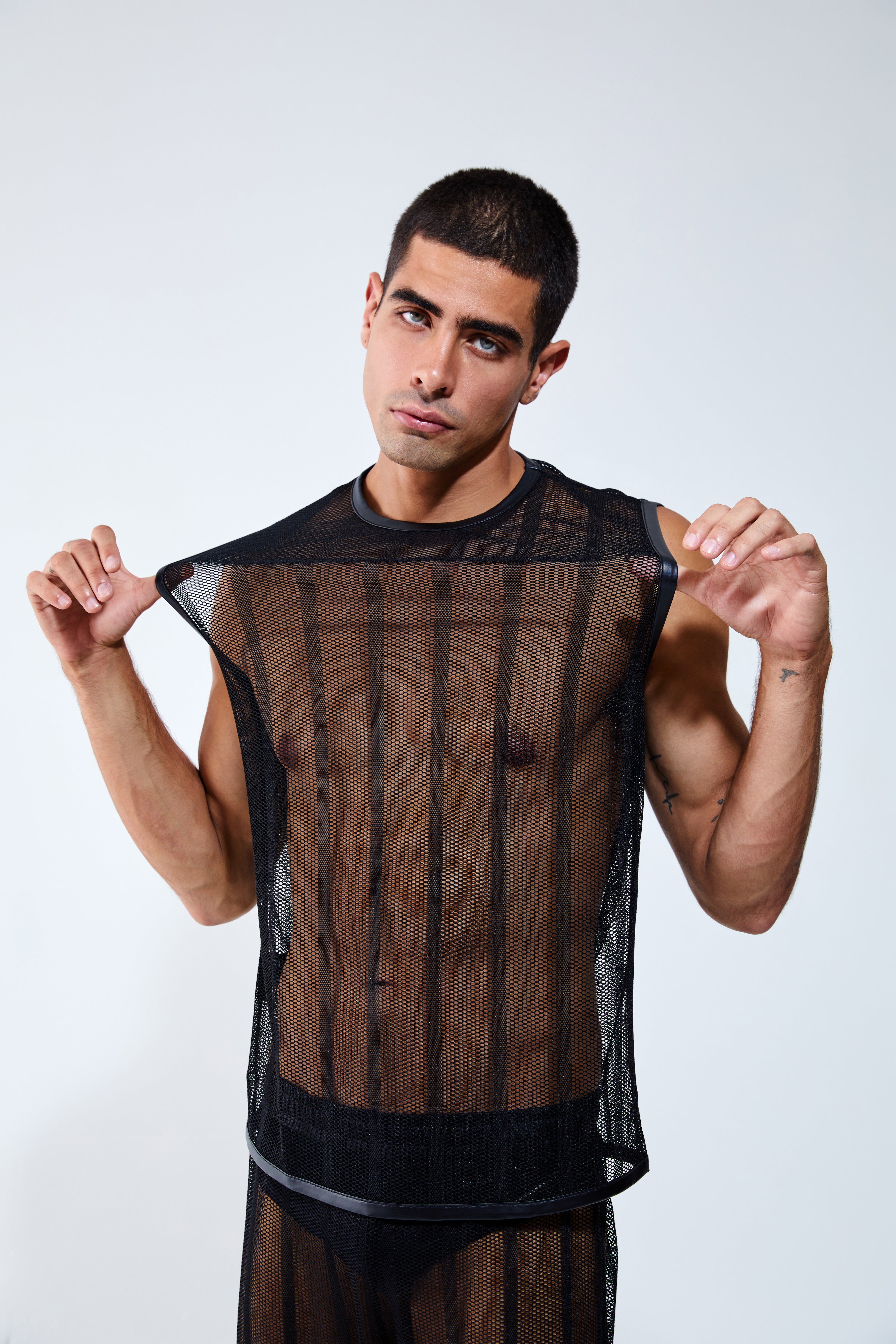 Piel Transparan Kolsuz File T-Shirt