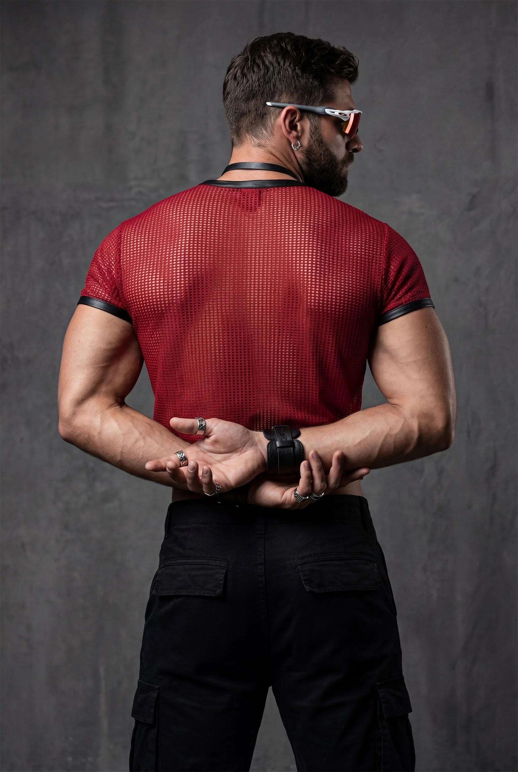 Piel Suni Deri Detaylı Transparan File Erkek Crop Top