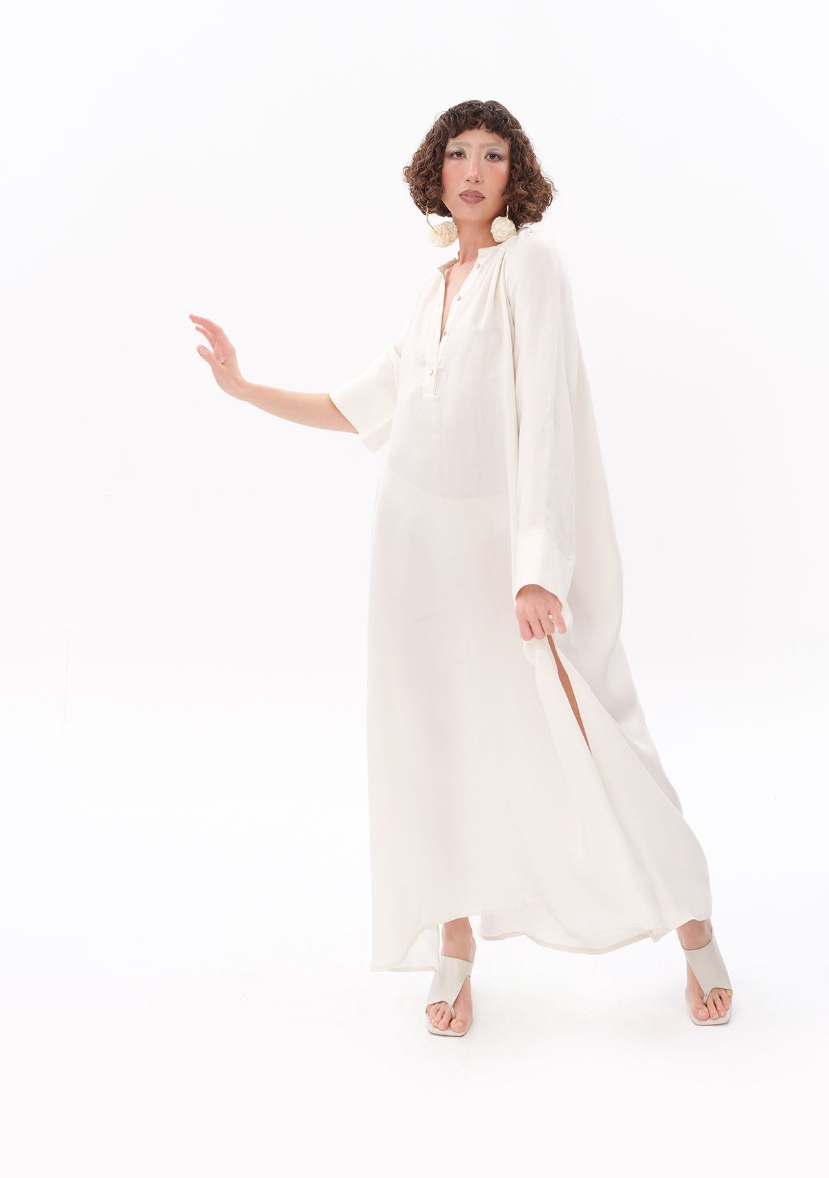 Tiny Beyaz Luxe Tencel™ Reglan Kol Elbise görünüm 3