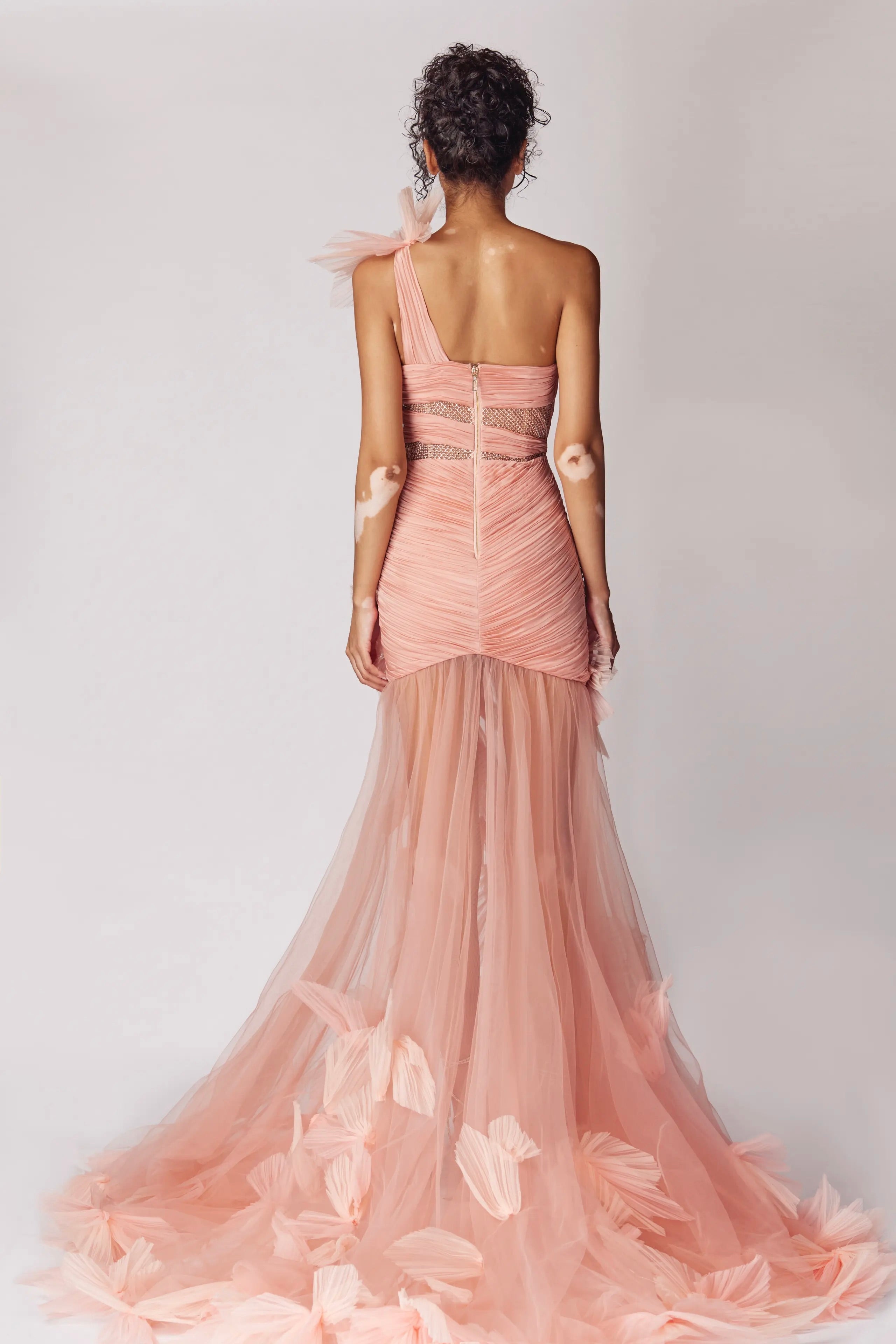 Haleia Aplike Detaylı Tek Omuz Abiye Elbise