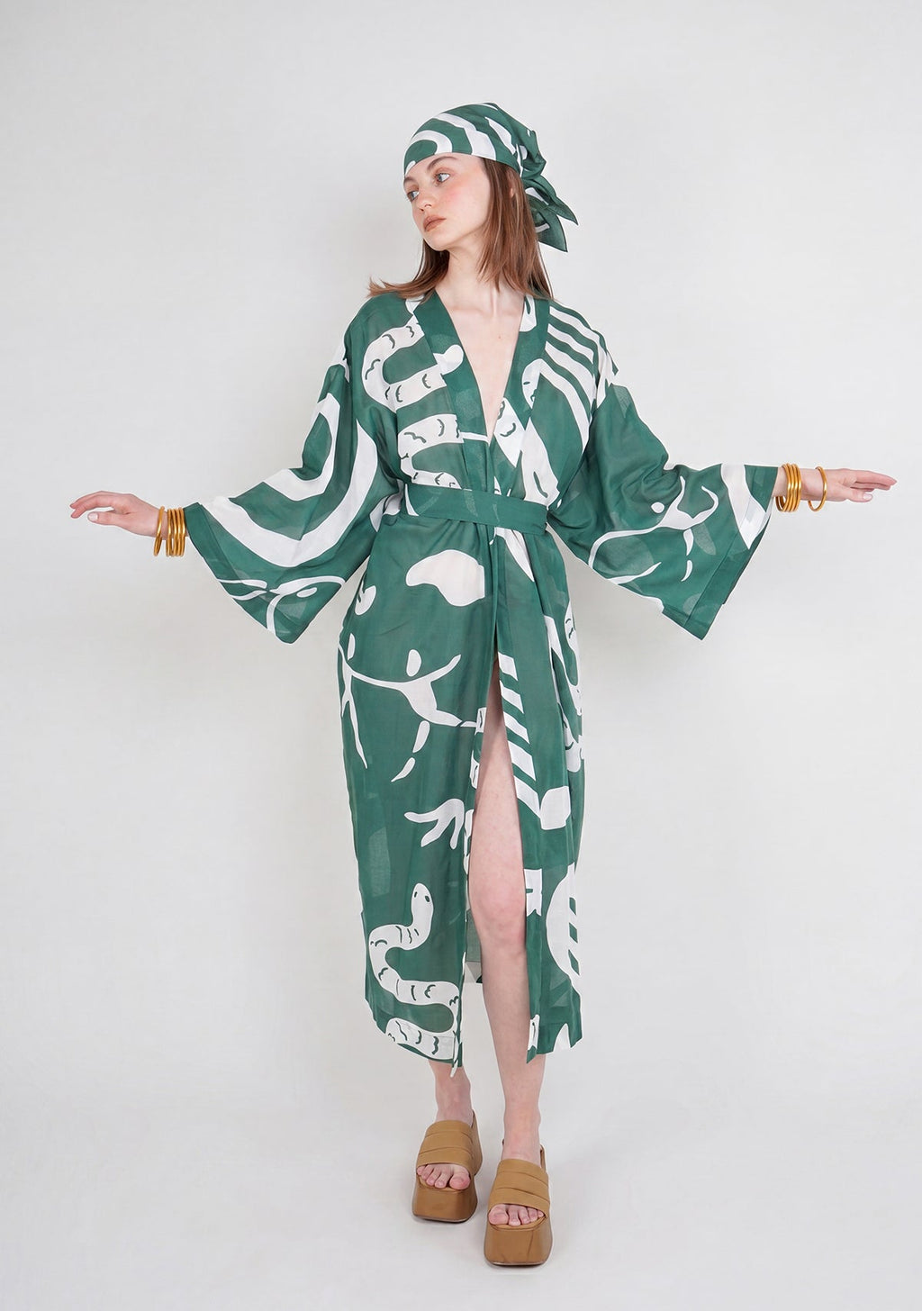 Tiny Kundalini Shadow Ritual Kimono ana görünüm