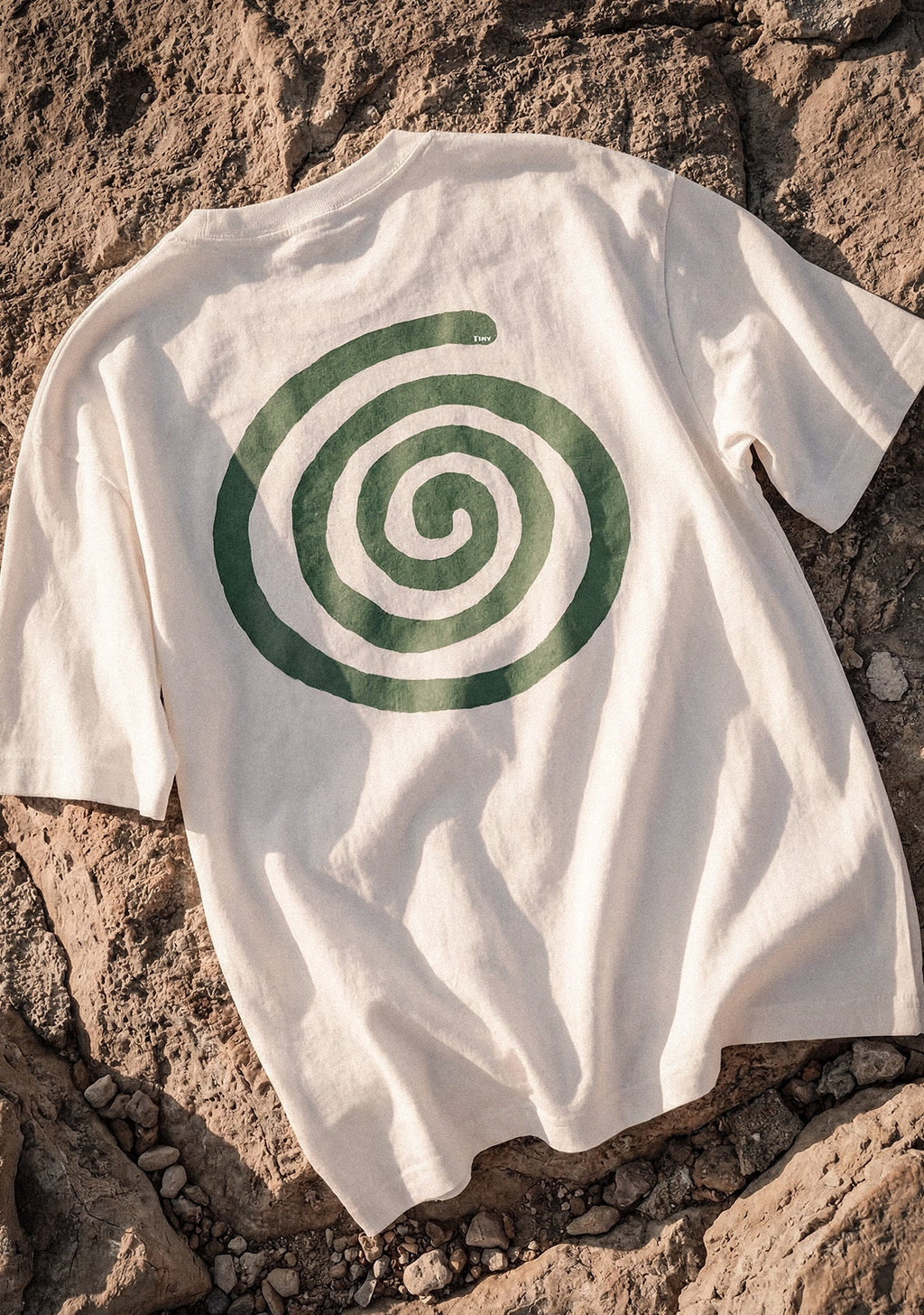 Tiny Kundalini Tişört görünüm 12