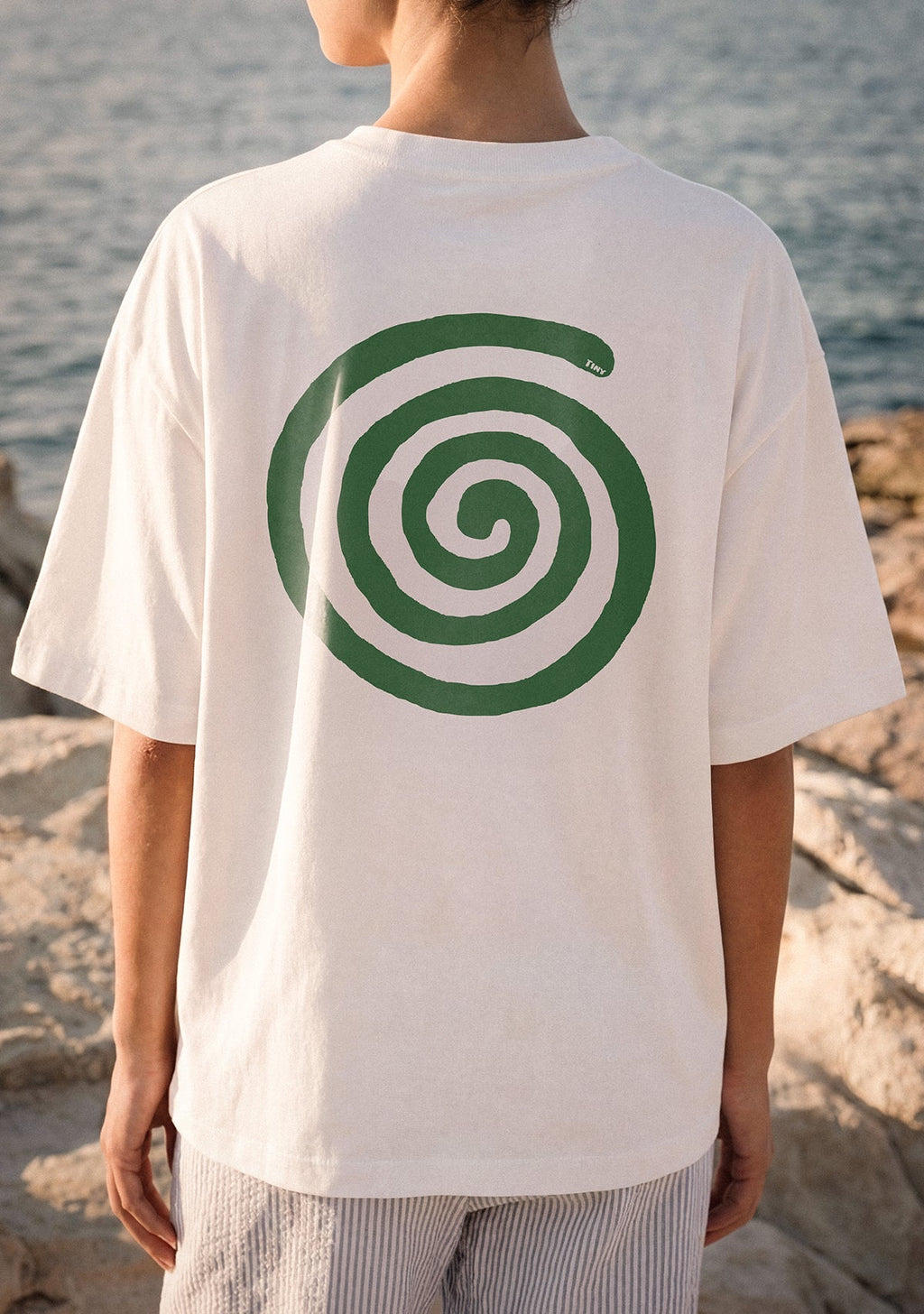 Tiny Kundalini Tişört görünüm 4