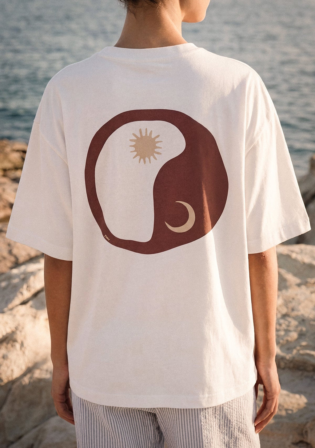 Tiny Yin Yang Tişört görünüm 7