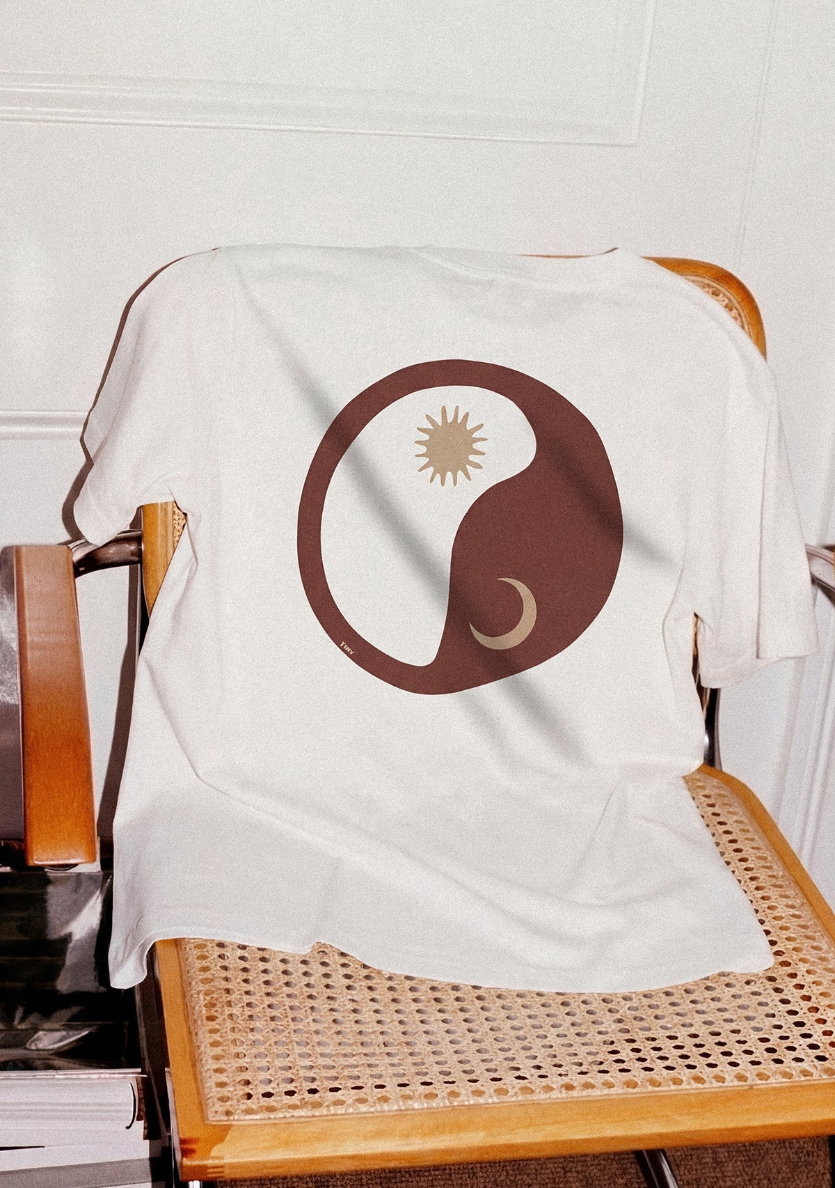 Tiny Yin Yang Tişört görünüm 10